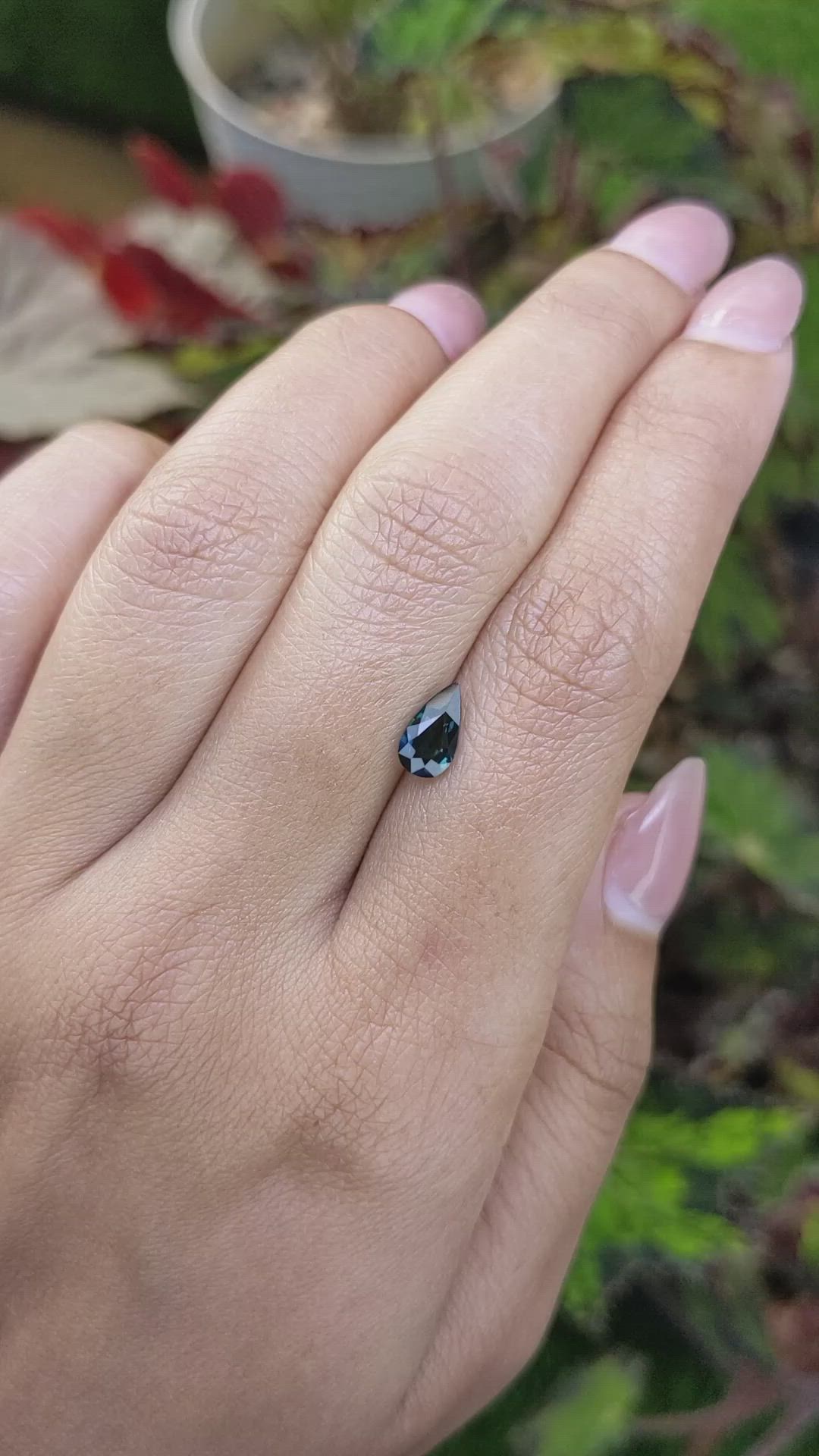 1.01 Ct. Greenish Blue Sapphire from Ceylon (Sri Lanka) Size Video