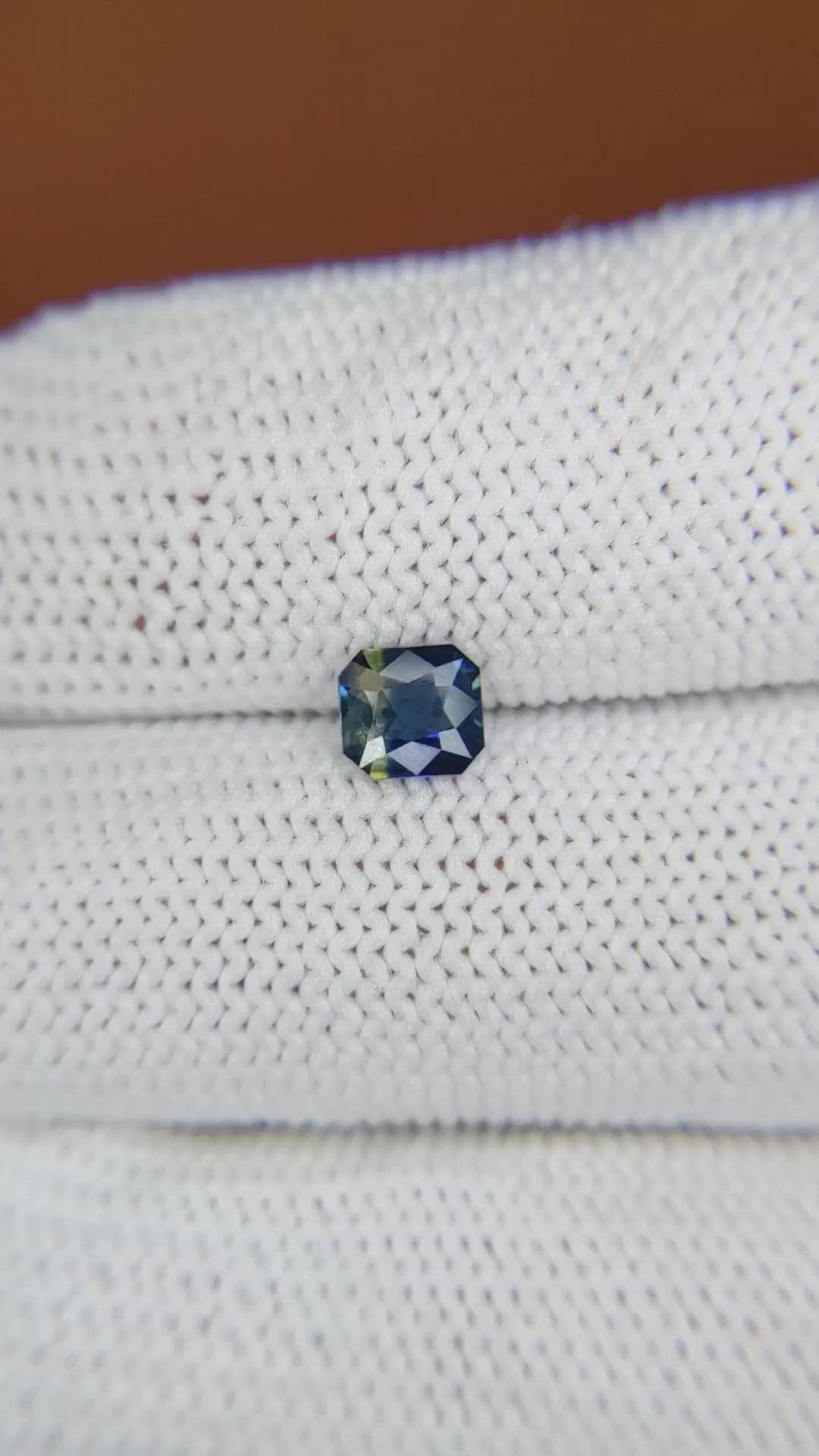0.58 Ct. Bi Color / Parti Sapphire from Ceylon (Sri Lanka) Size Video