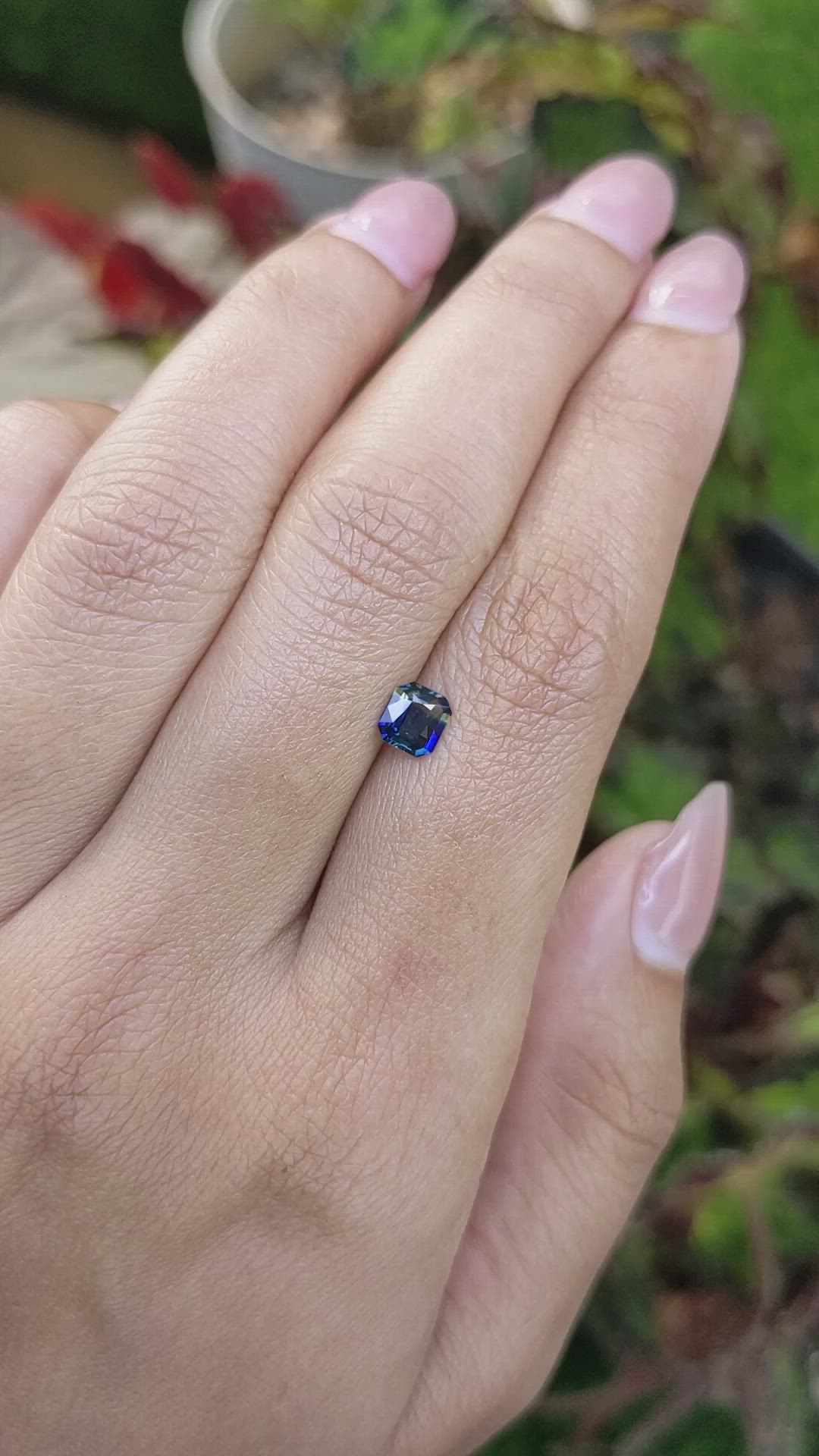 0.58 Ct. Bi Color / Parti Sapphire from Ceylon (Sri Lanka) Size Video