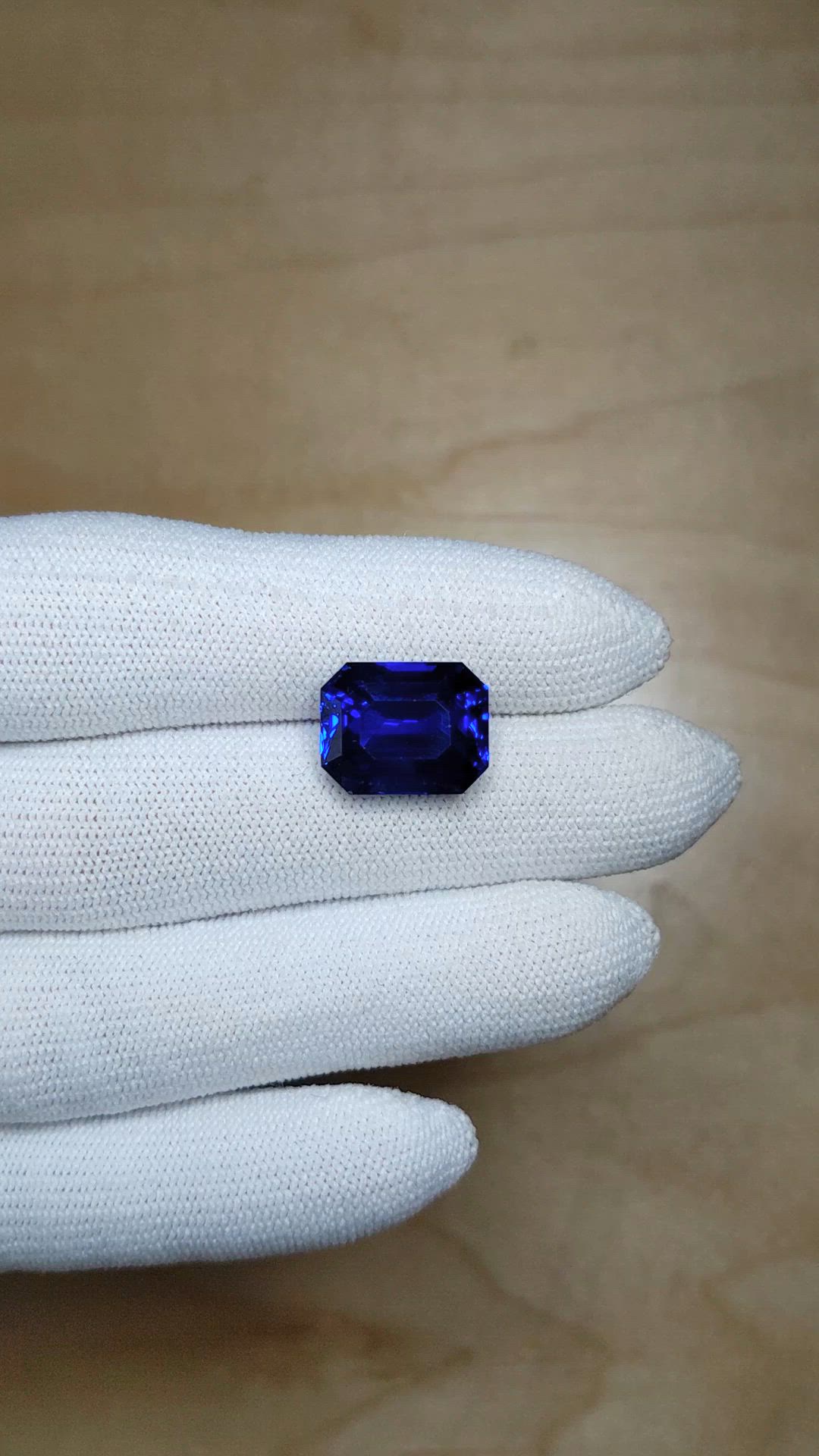12.17 Ct. Blue Sapphire from Ceylon (Sri Lanka) Size Video