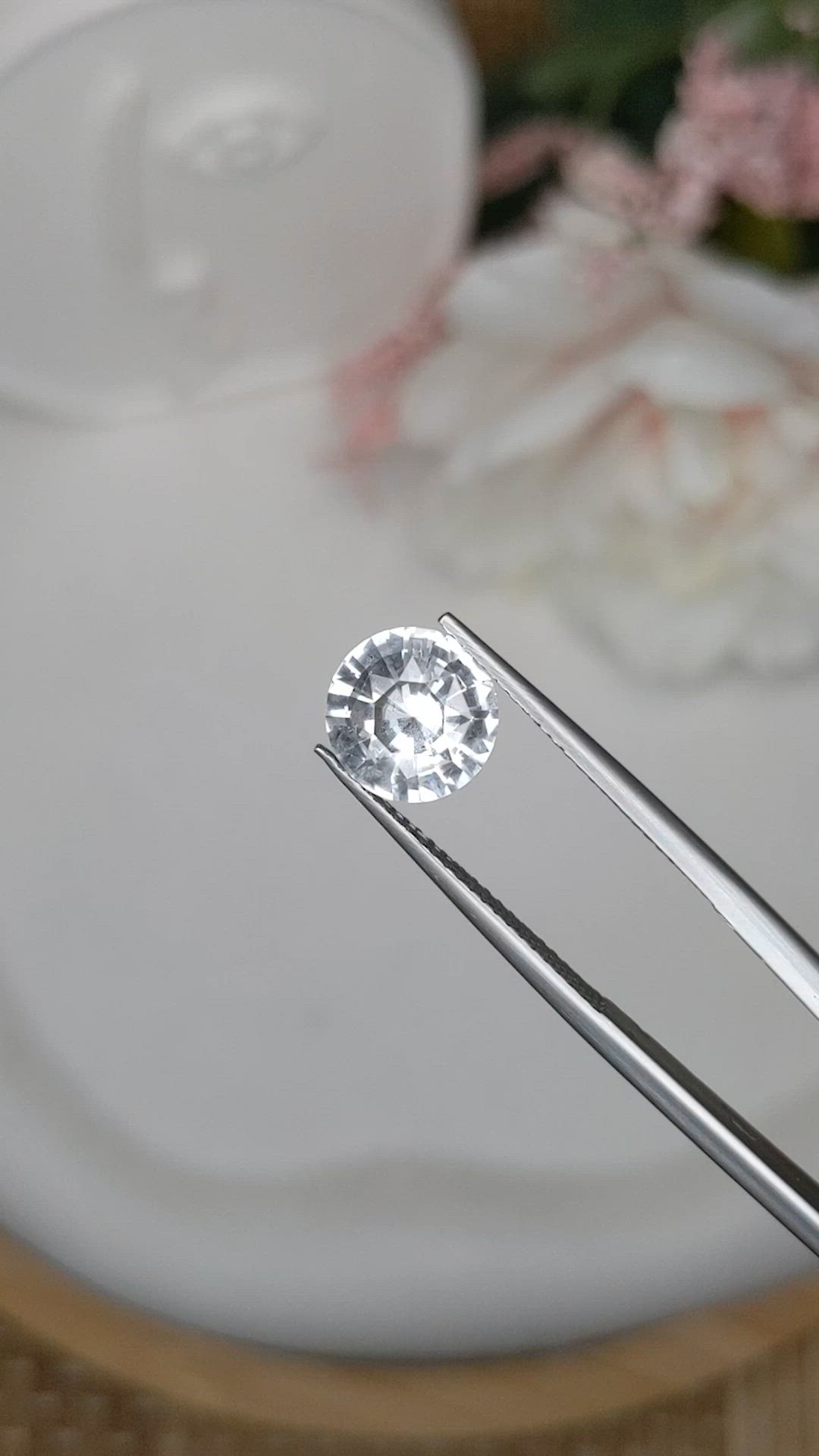 2.56 Ct. White Sapphire from Ceylon (Sri Lanka) Size Video