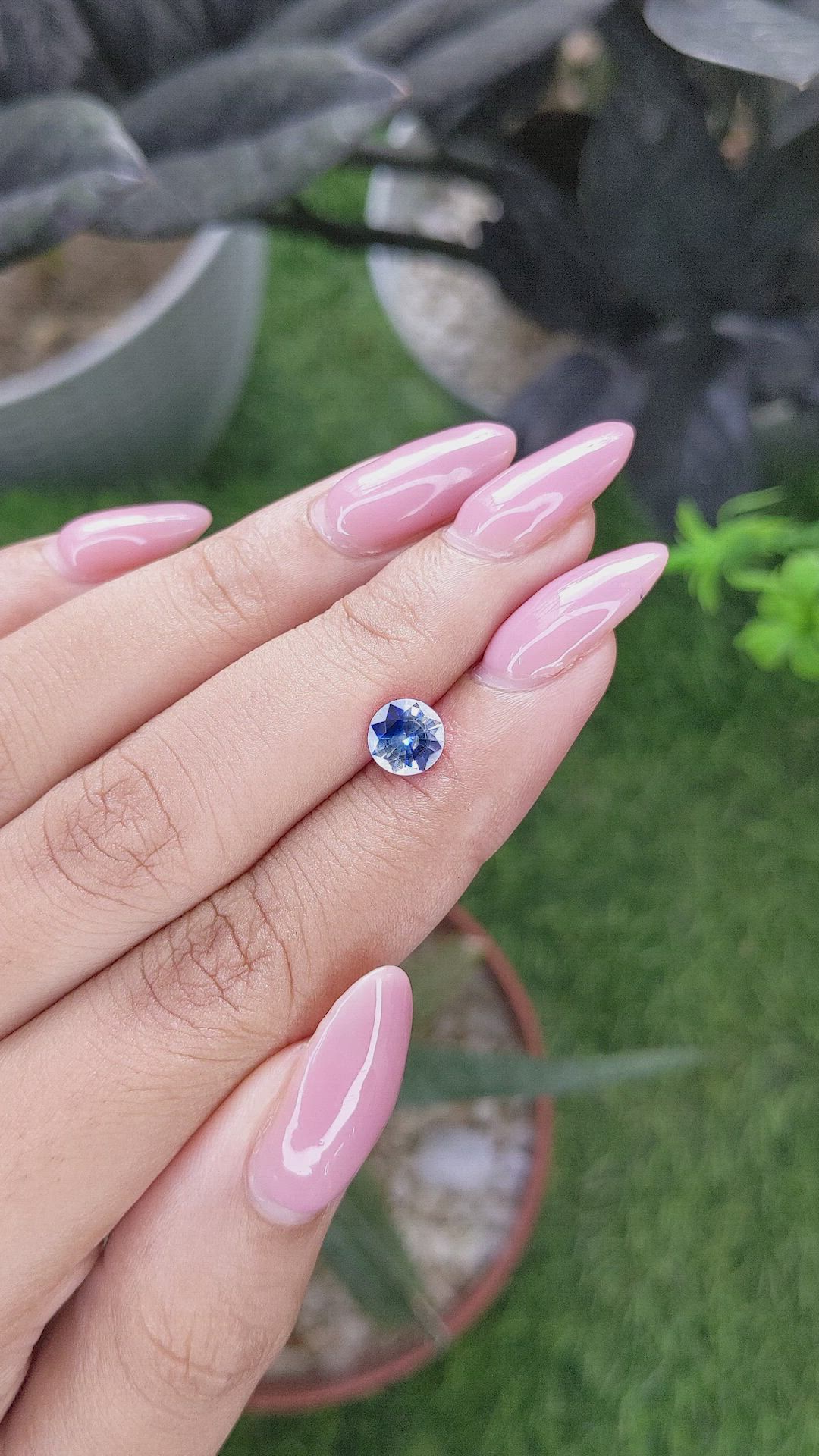 1.02 Ct. Bi Color / Parti Sapphire from Ceylon (Sri Lanka) Size Video