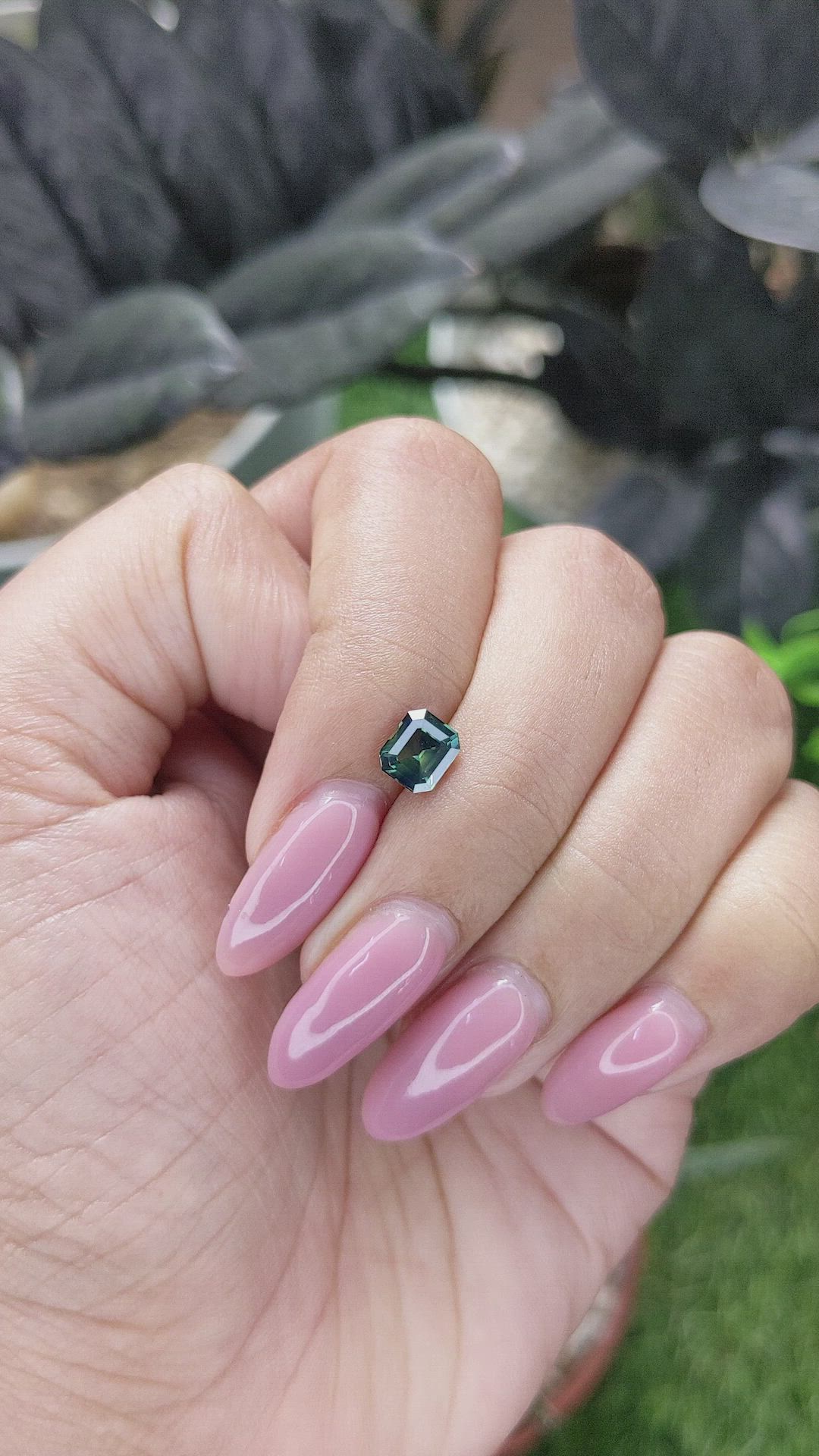 1.04 Ct. Bi Color / Parti Sapphire from Australia Size Video