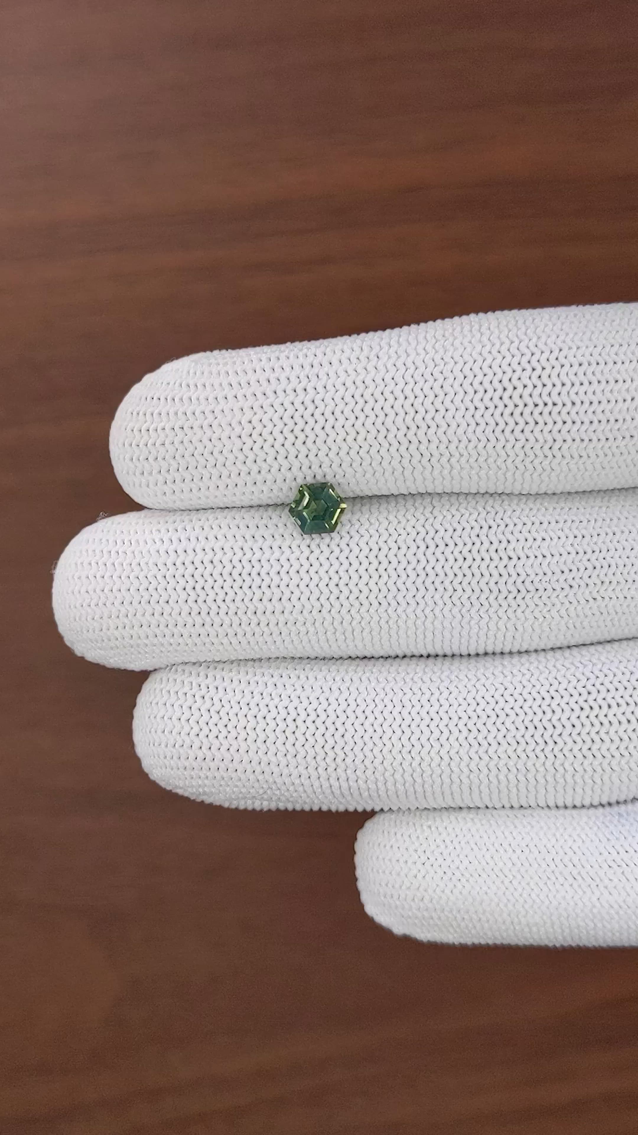 1.00 Ct. Yellowish Green Sapphire from Australia Size Video