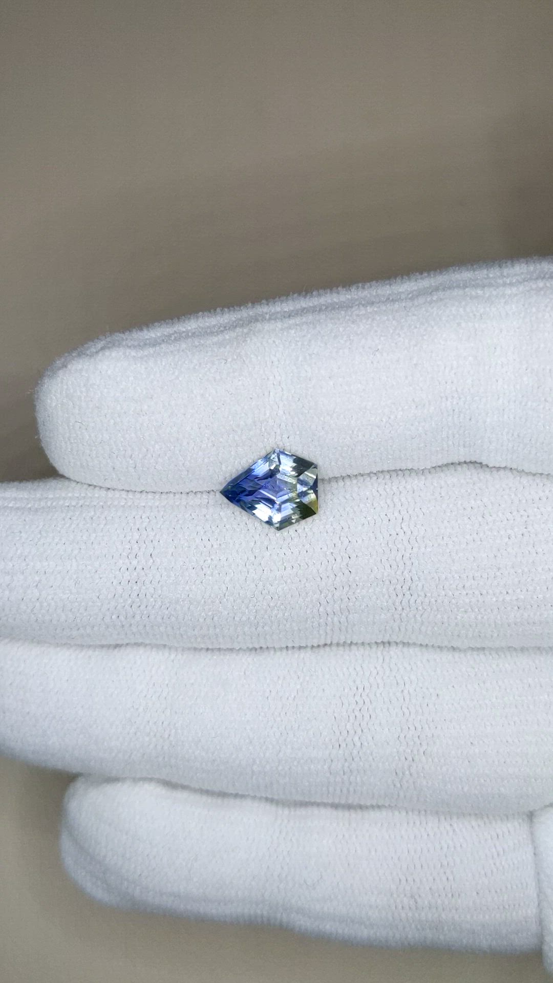 2.18 Ct. Bi Color / Parti Sapphire from Ceylon (Sri Lanka) Size Video