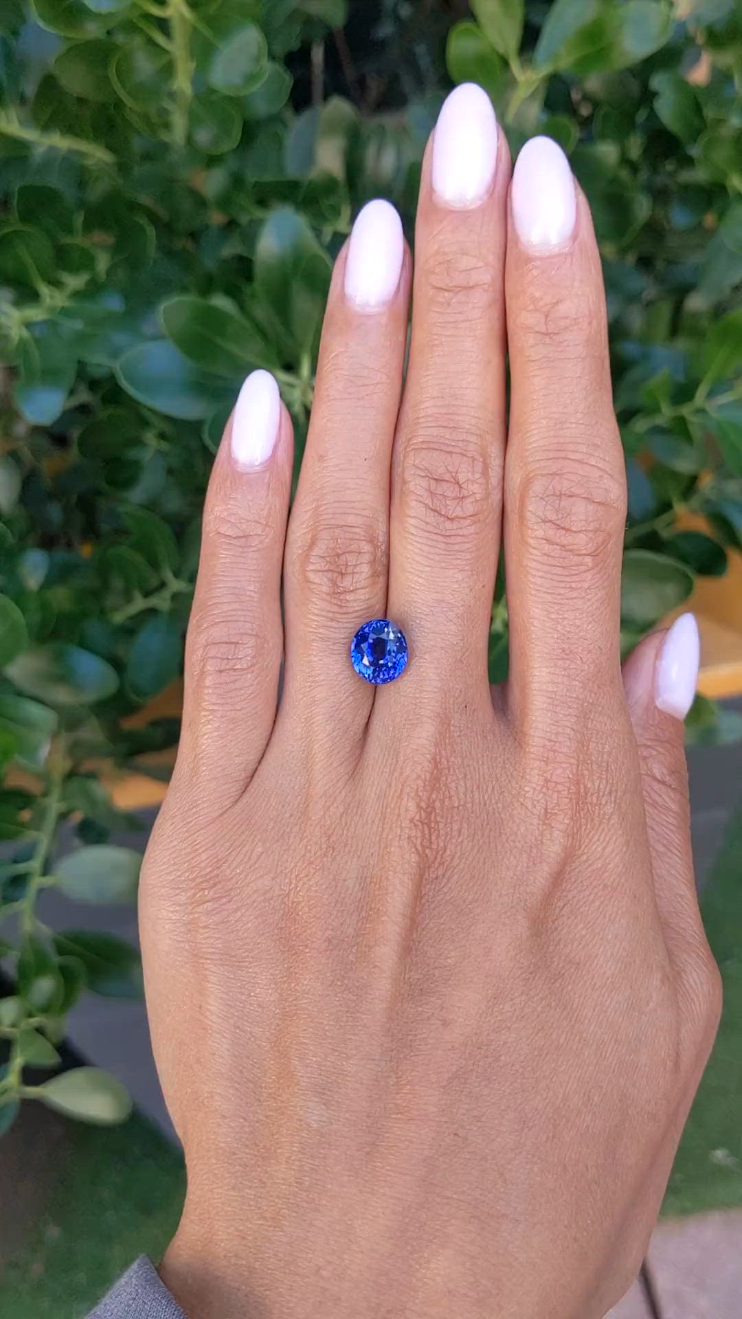 4.54 Ct. Blue Sapphire from Ceylon (Sri Lanka) Size Video
