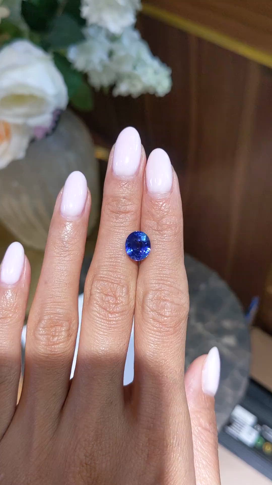 4.54 Ct. Blue Sapphire from Ceylon (Sri Lanka) Size Video