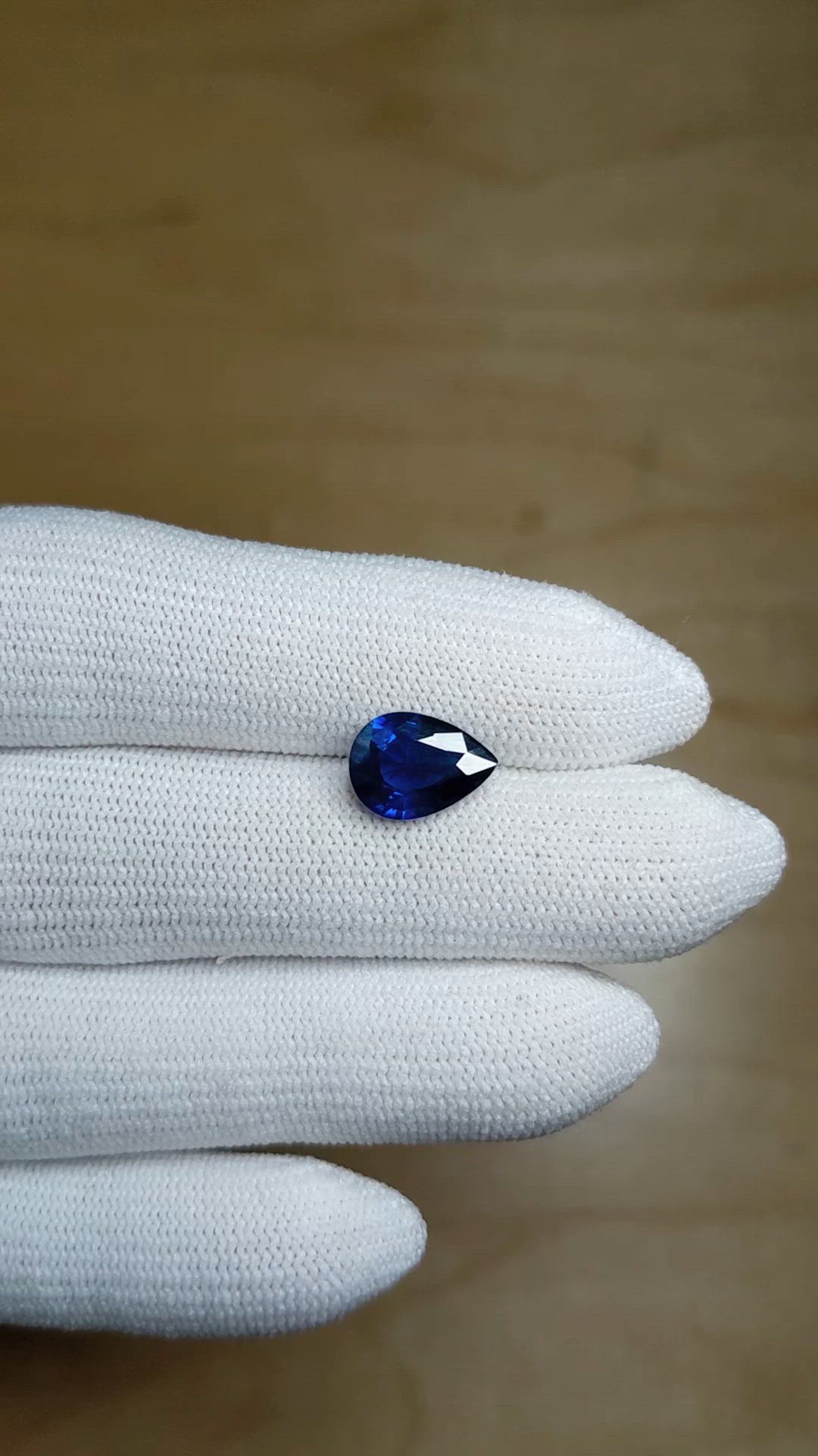 2.55 Ct. Blue Sapphire from Ceylon (Sri Lanka) Size Video