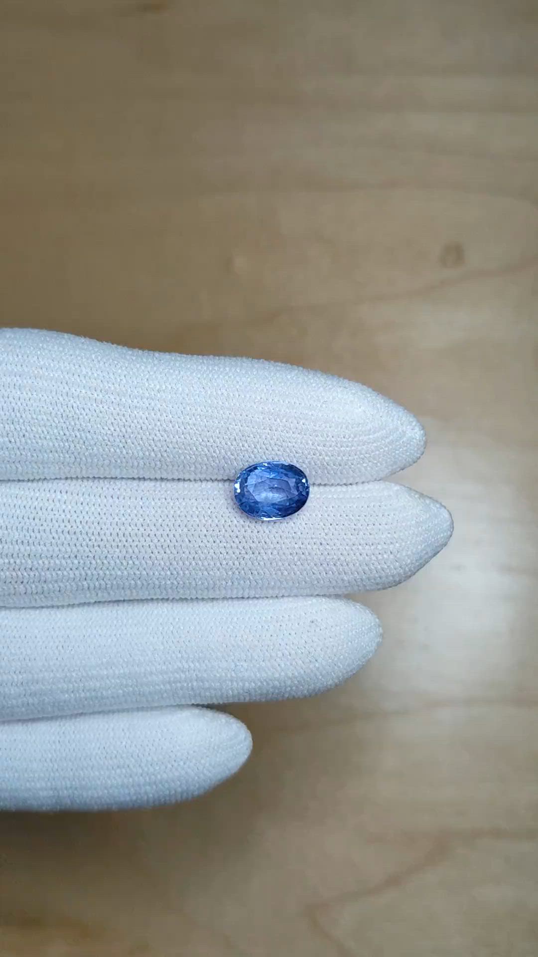 3.24 Ct. Blue Sapphire from Ceylon (Sri Lanka) Size Video