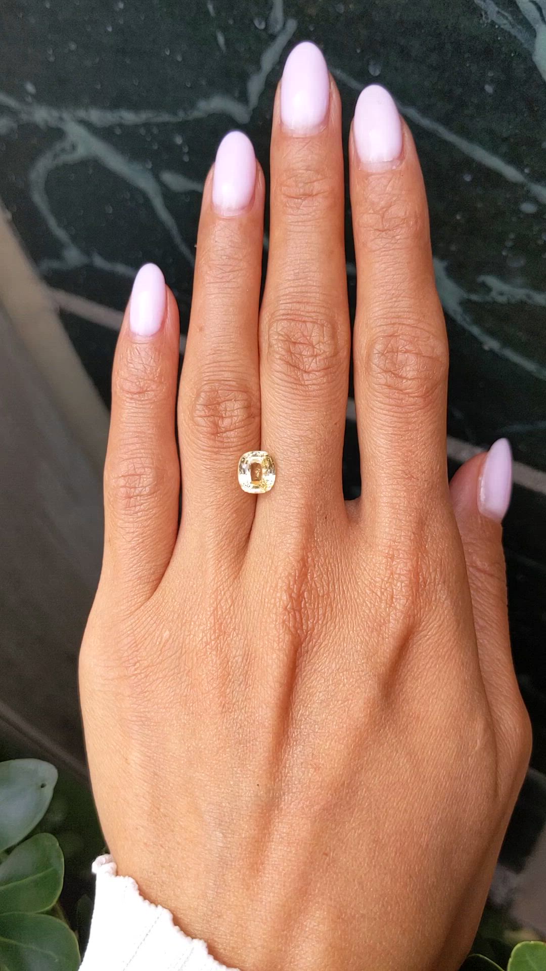 2.74 Ct. Yellow Sapphire from Ceylon (Sri Lanka) Size Video