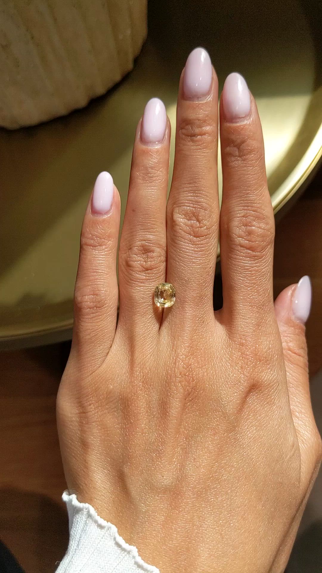 2.74 Ct. Yellow Sapphire from Ceylon (Sri Lanka) Size Video