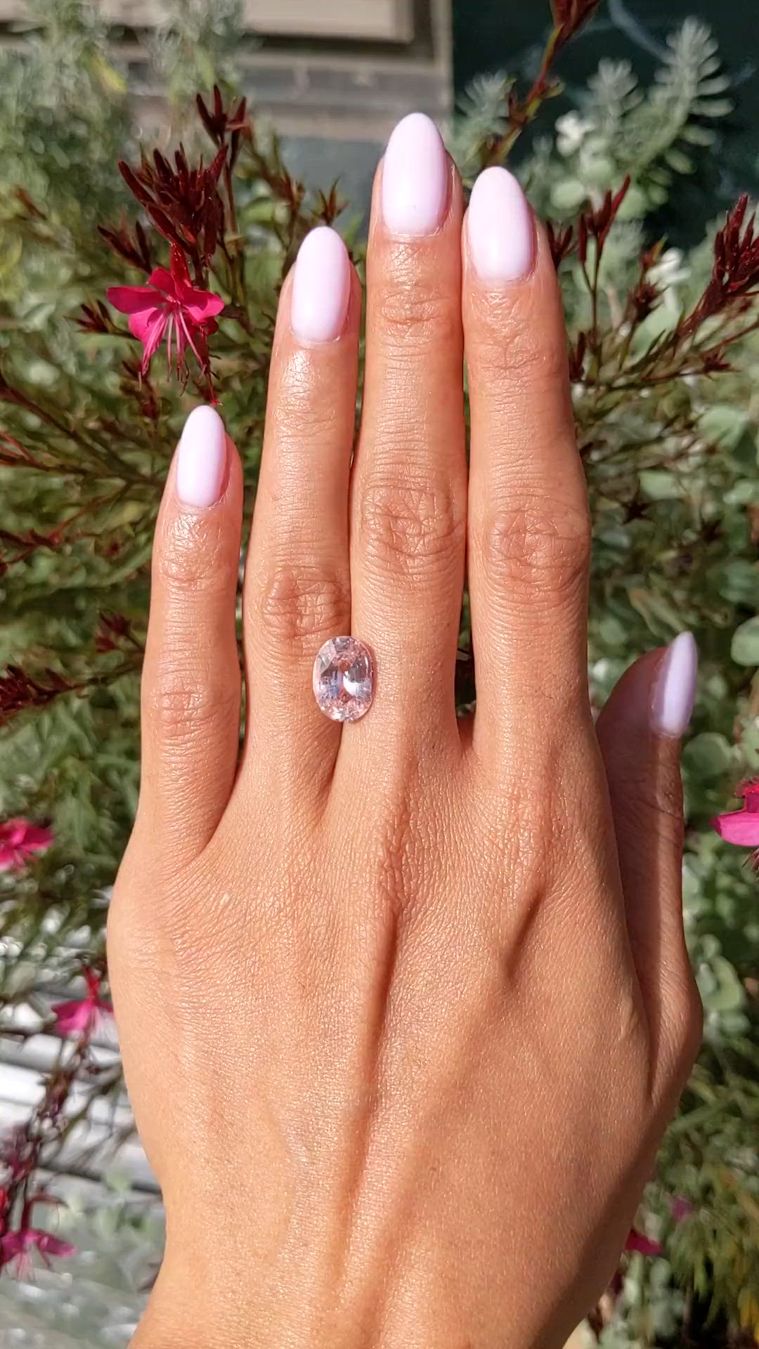 5.08 Ct. Padparadscha Sapphire from Ceylon (Sri Lanka) Size Video