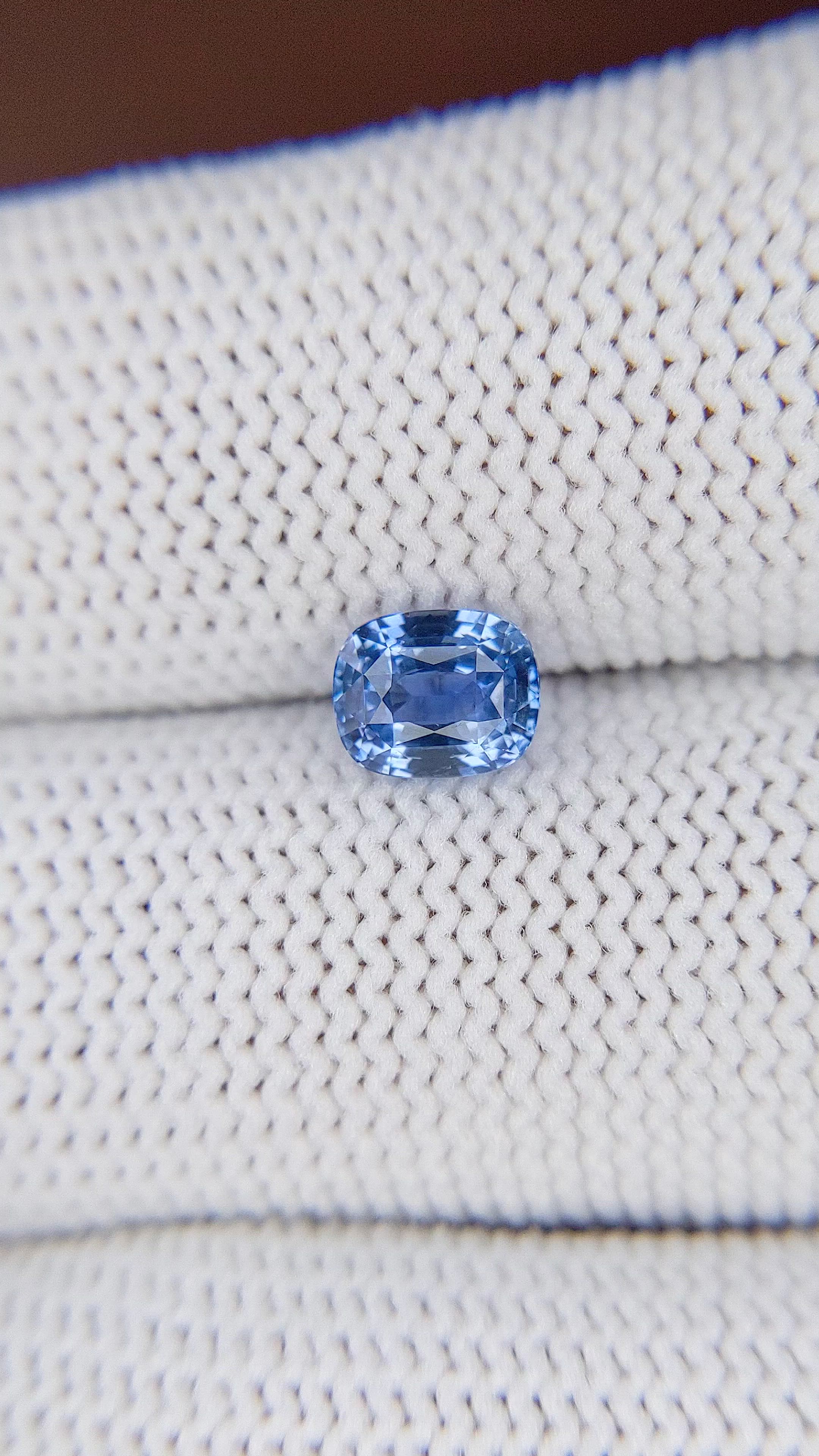 1.16 Ct. Blue Sapphire from Ceylon (Sri Lanka) Size Video