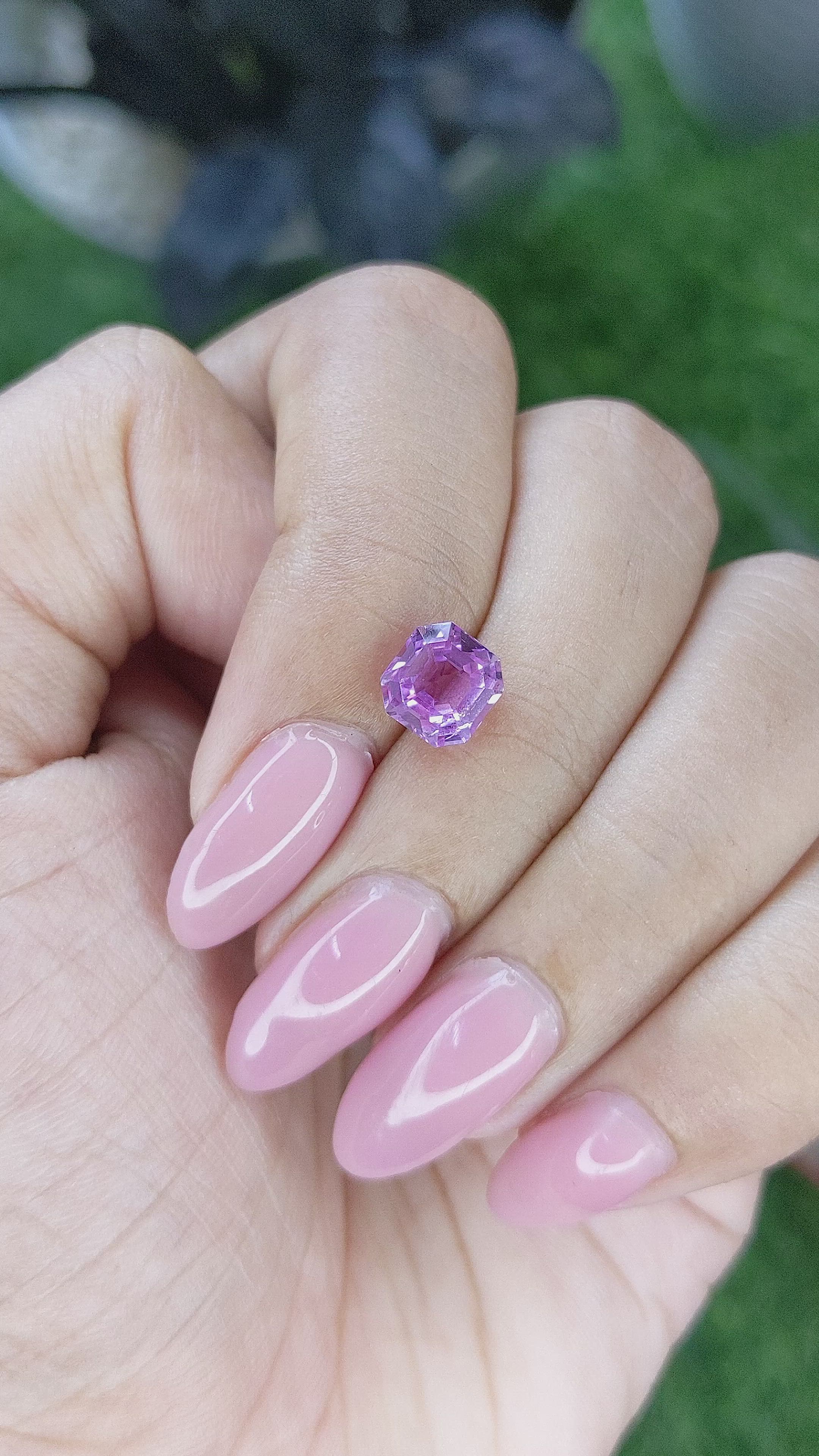 2.53 Ct. Pinkish Purple Sapphire from Ceylon (Sri Lanka) Size Video