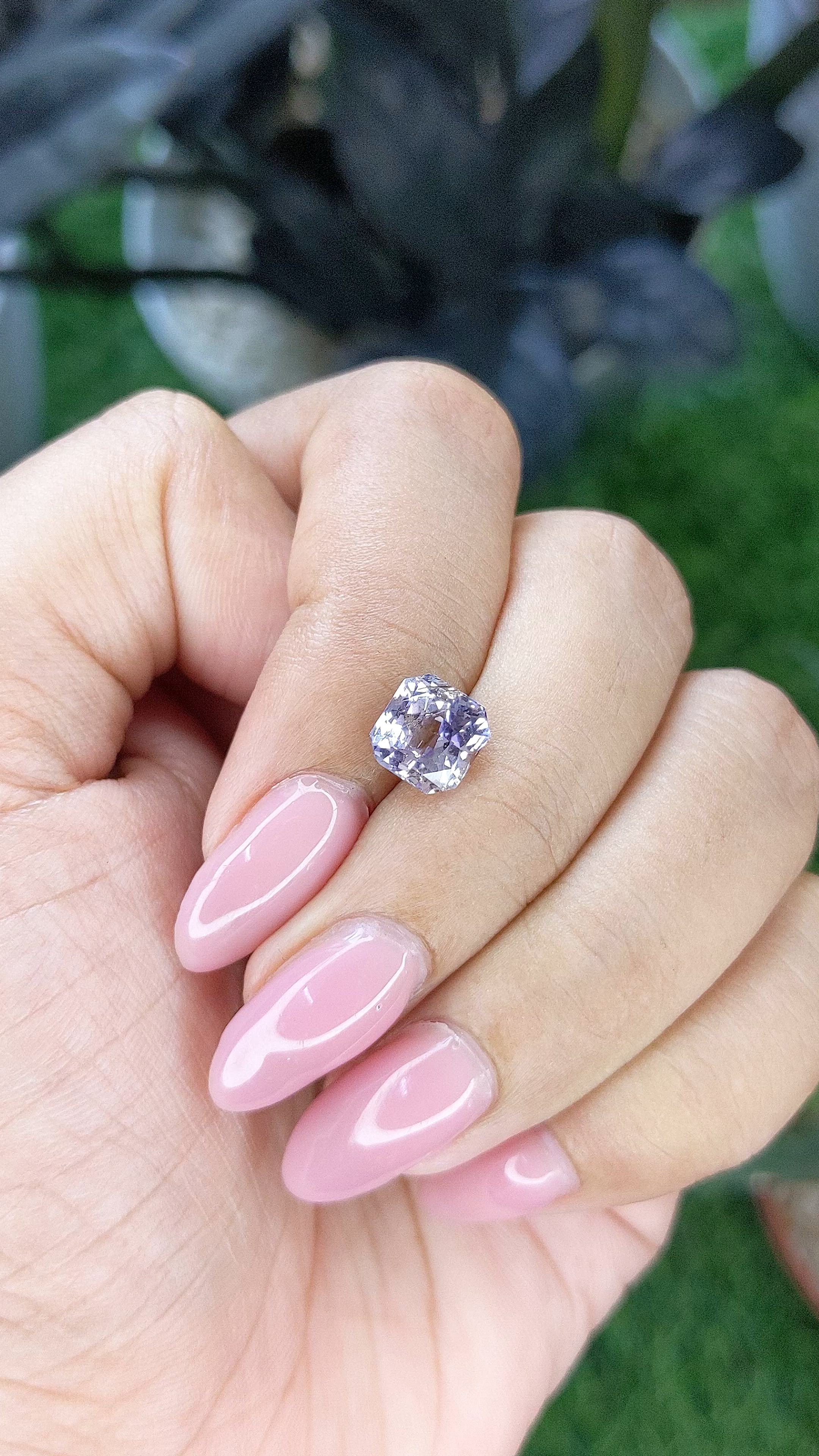 2.58 Ct. Bi Color / Parti Sapphire from Ceylon (Sri Lanka) Size Video