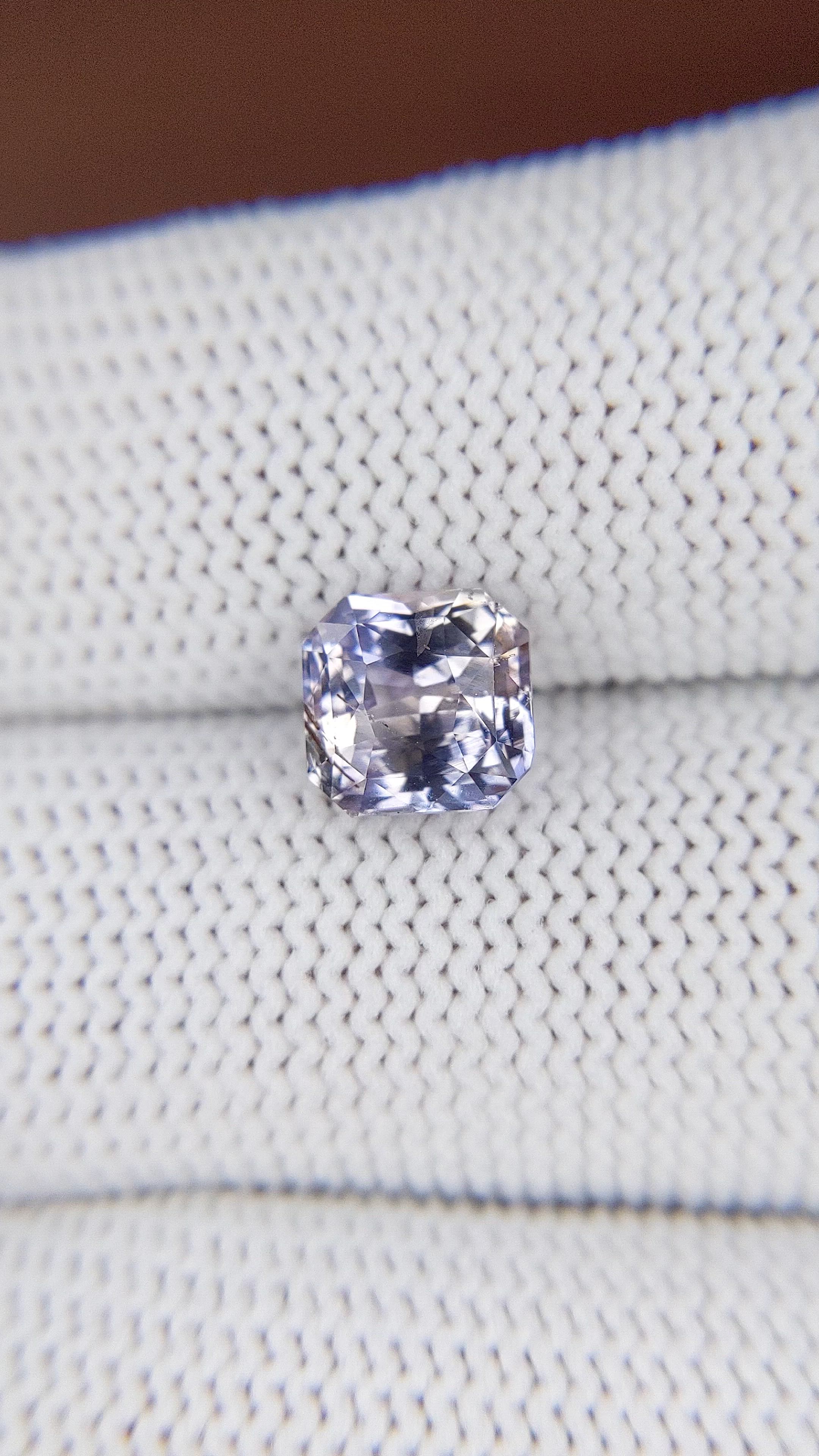 2.58 Ct. Bi Color / Parti Sapphire from Ceylon (Sri Lanka) Size Video