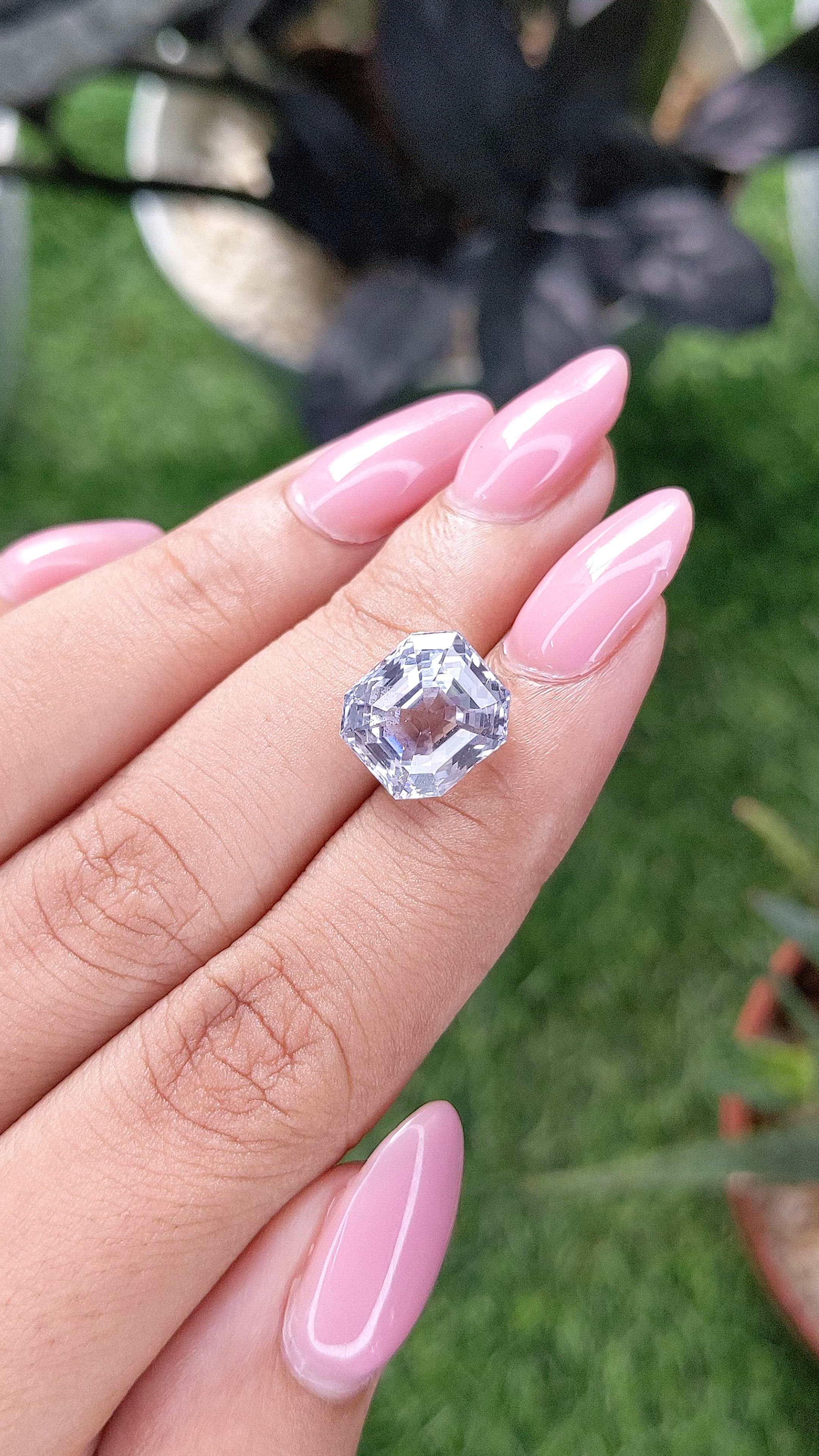 9.06 Ct. White Sapphire from Ceylon (Sri Lanka) Size Video