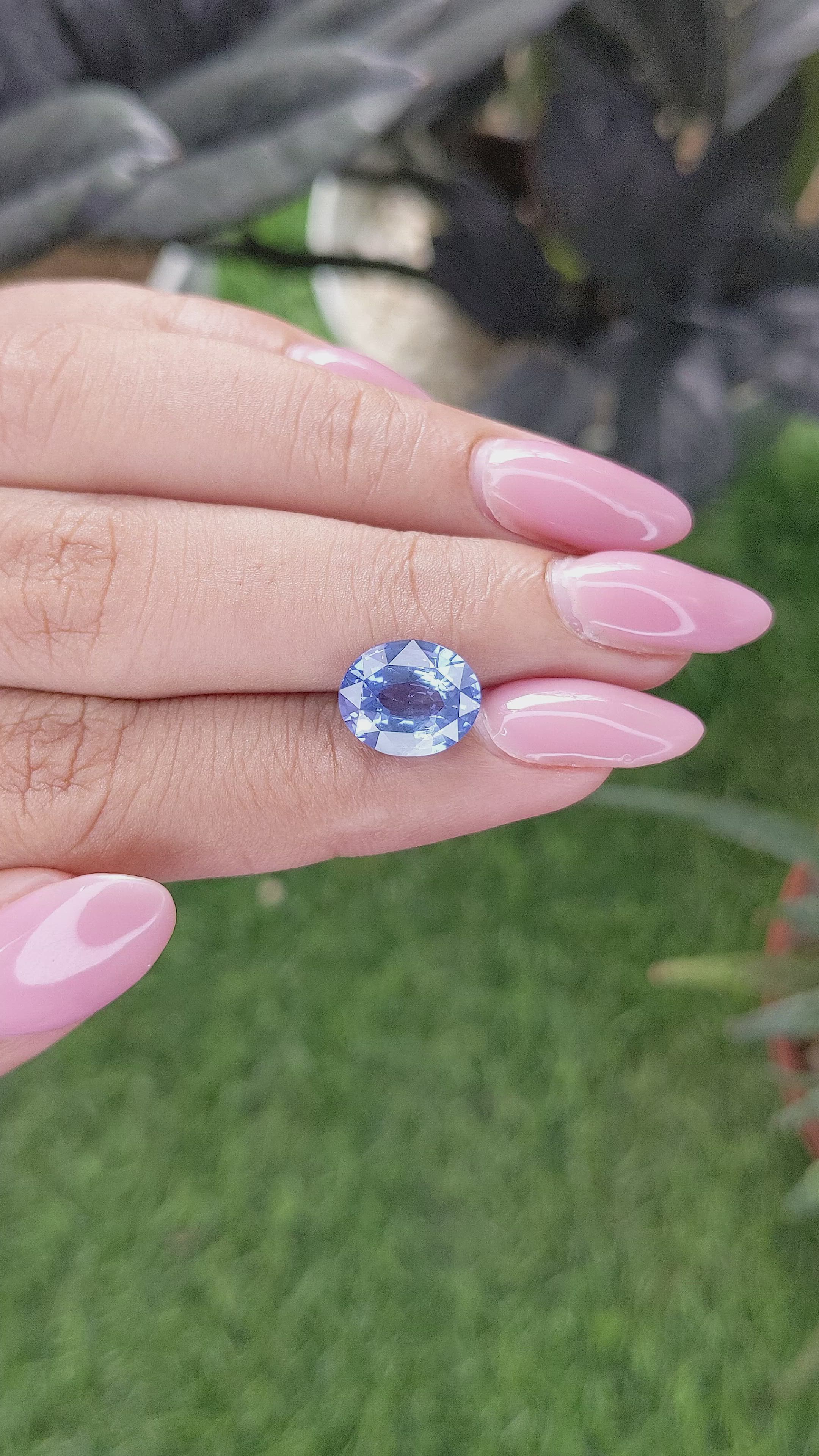 4.01 Ct. Blue Sapphire from Ceylon (Sri Lanka) Size Video