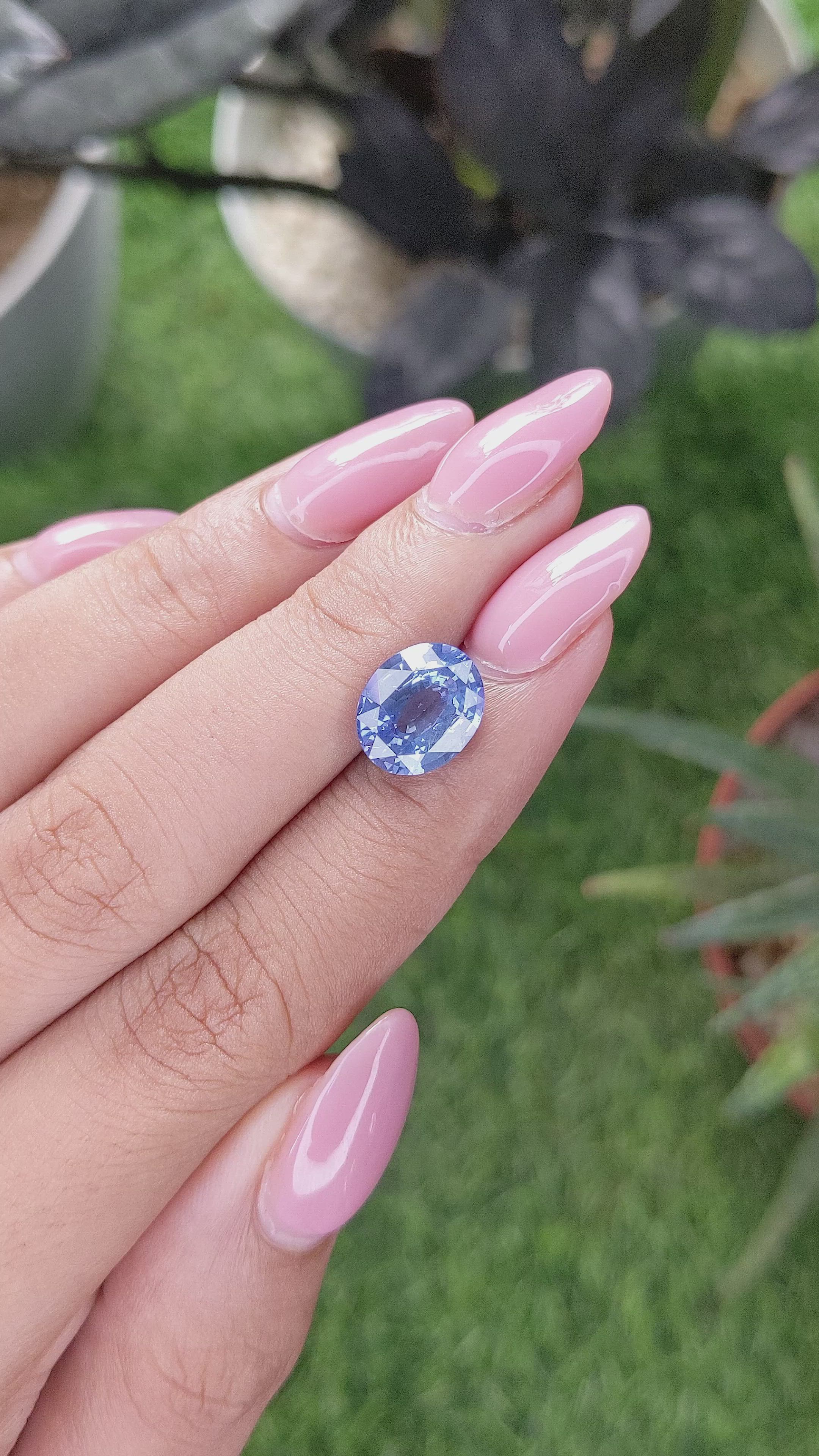4.01 Ct. Blue Sapphire from Ceylon (Sri Lanka) Size Video