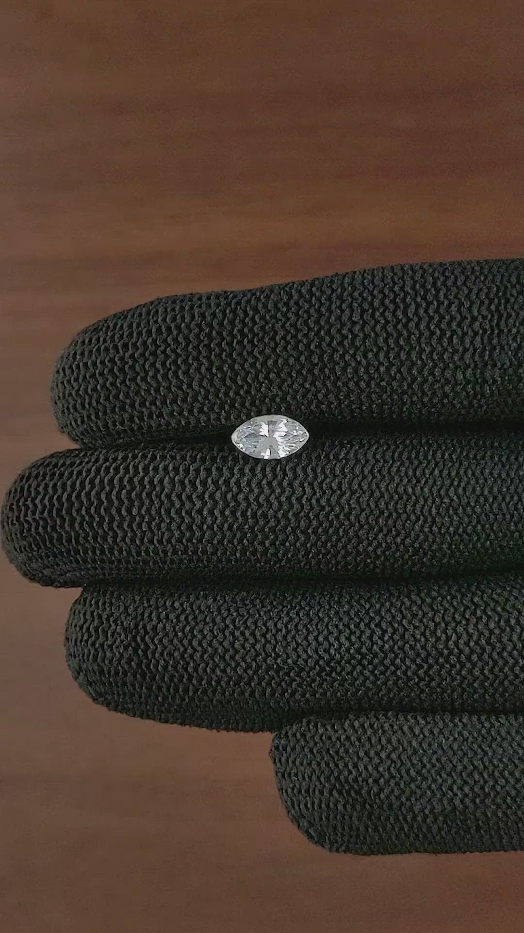 1.23 Ct. White Sapphire from Ceylon (Sri Lanka) Size Video