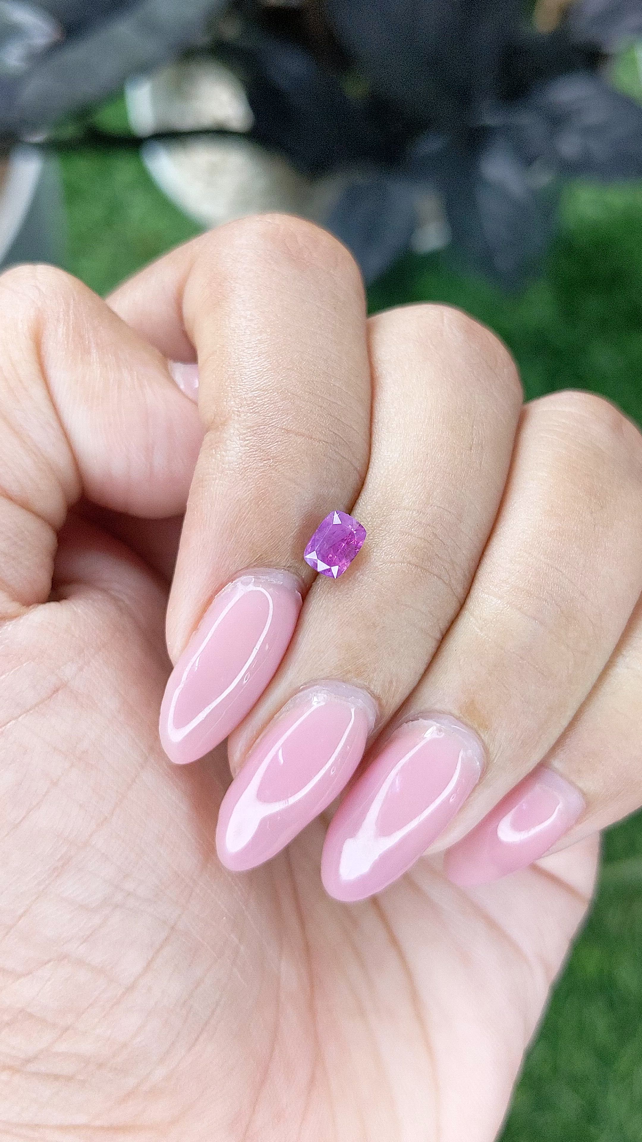 0.69 Ct. Purplish Pink Sapphire from Ceylon (Sri Lanka) Size Video