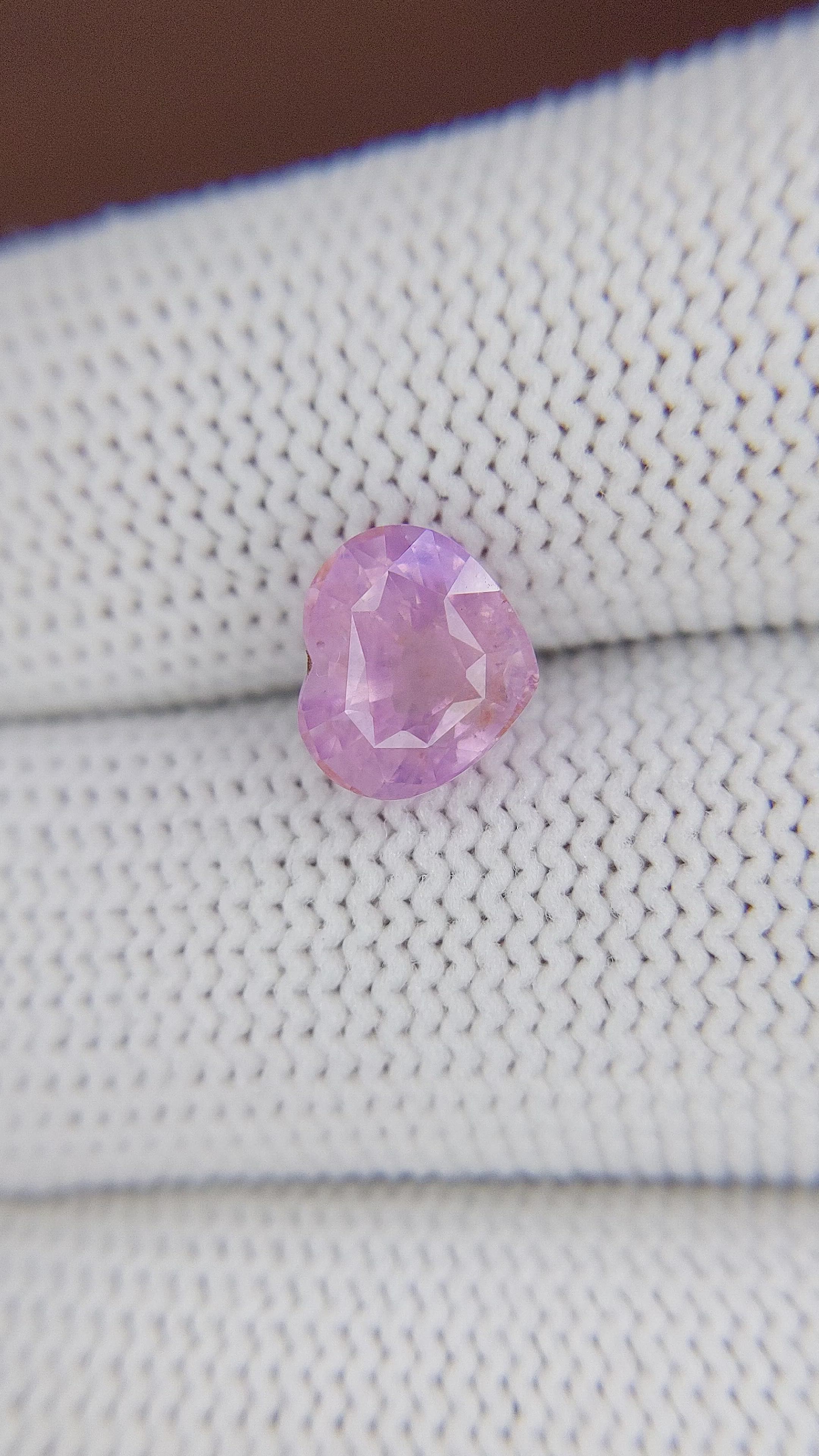 3.23 Ct. Purplish Pink Sapphire from Ceylon (Sri Lanka) Size Video