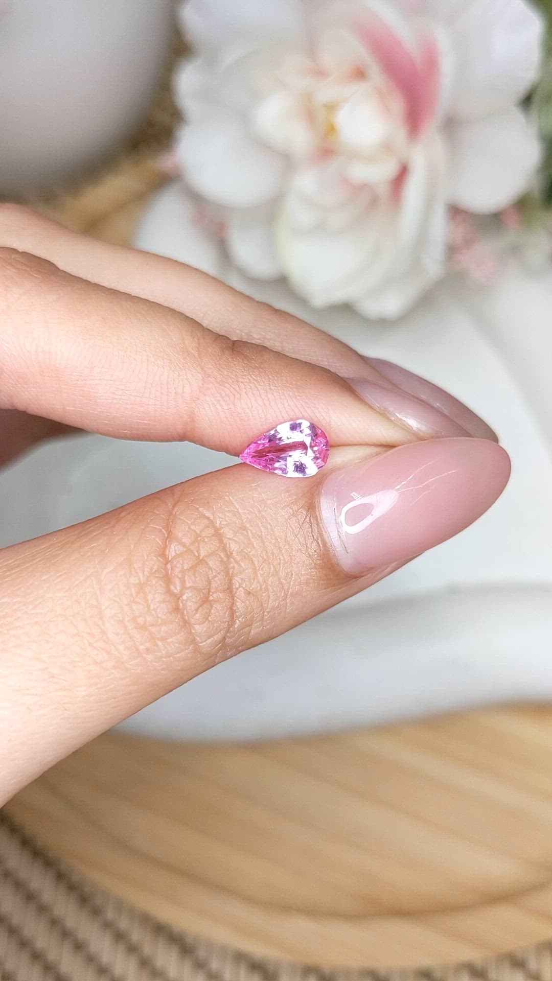 1.01 Ct. Pink Sapphire from Ceylon (Sri Lanka) Size Video