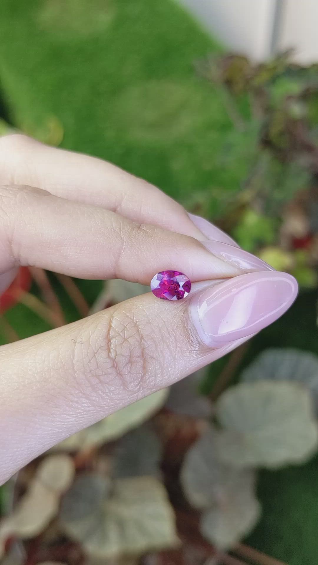 1.30 Ct. Reddish Pink Sapphire from Ceylon (Sri Lanka) Size Video
