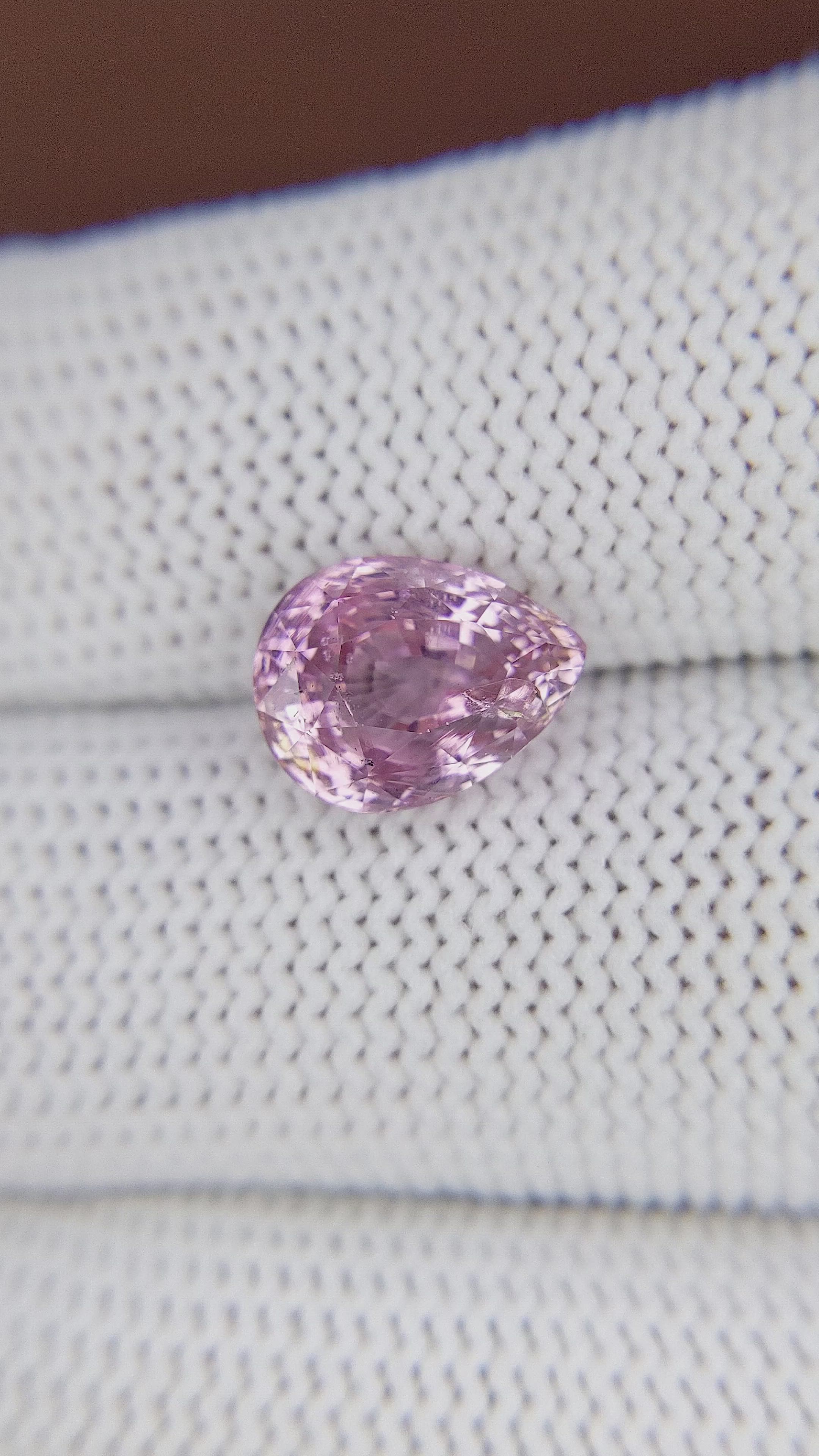 4.51 Ct. Purplish Pink Sapphire from Ceylon (Sri Lanka) Size Video