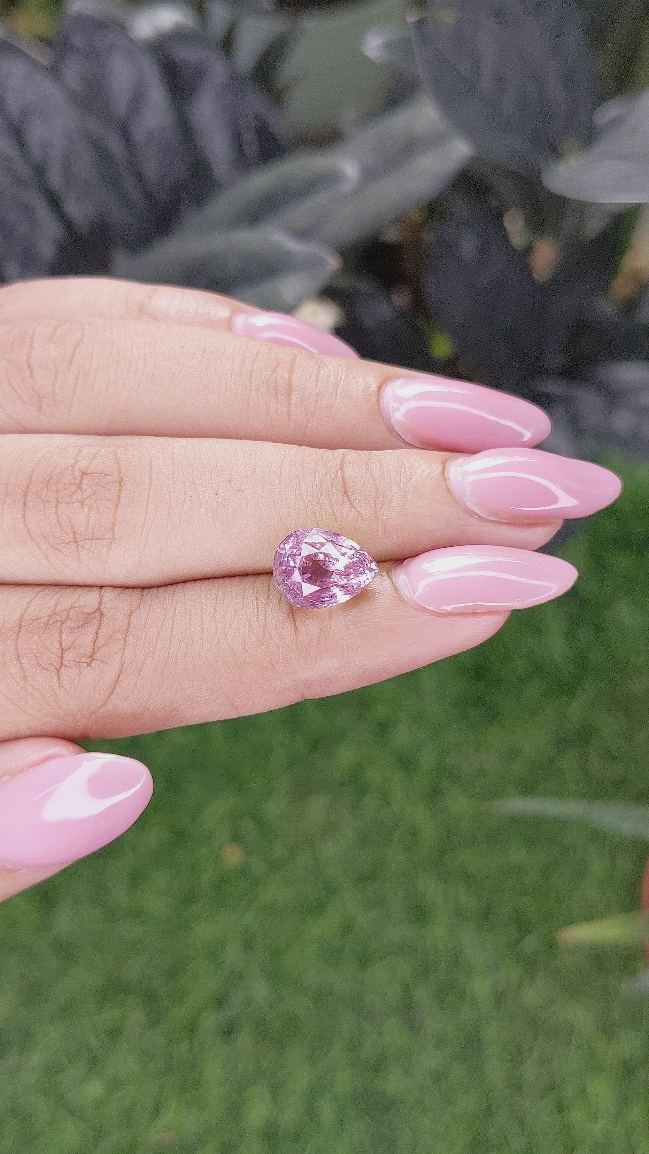 4.51 Ct. Purplish Pink Sapphire from Ceylon (Sri Lanka) Size Video