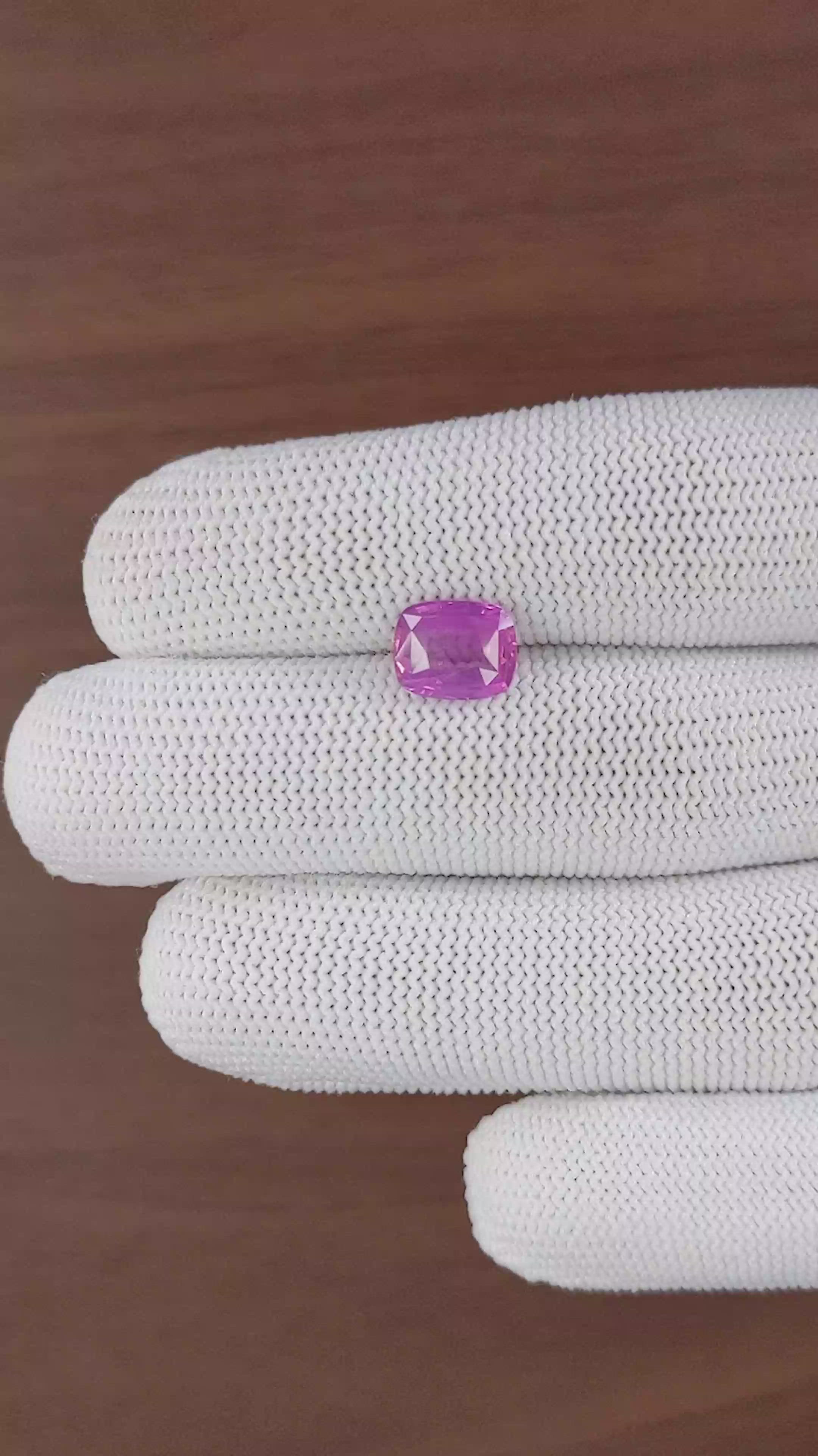3.06 Ct. Purplish Pink Sapphire from Ceylon (Sri Lanka) Size Video