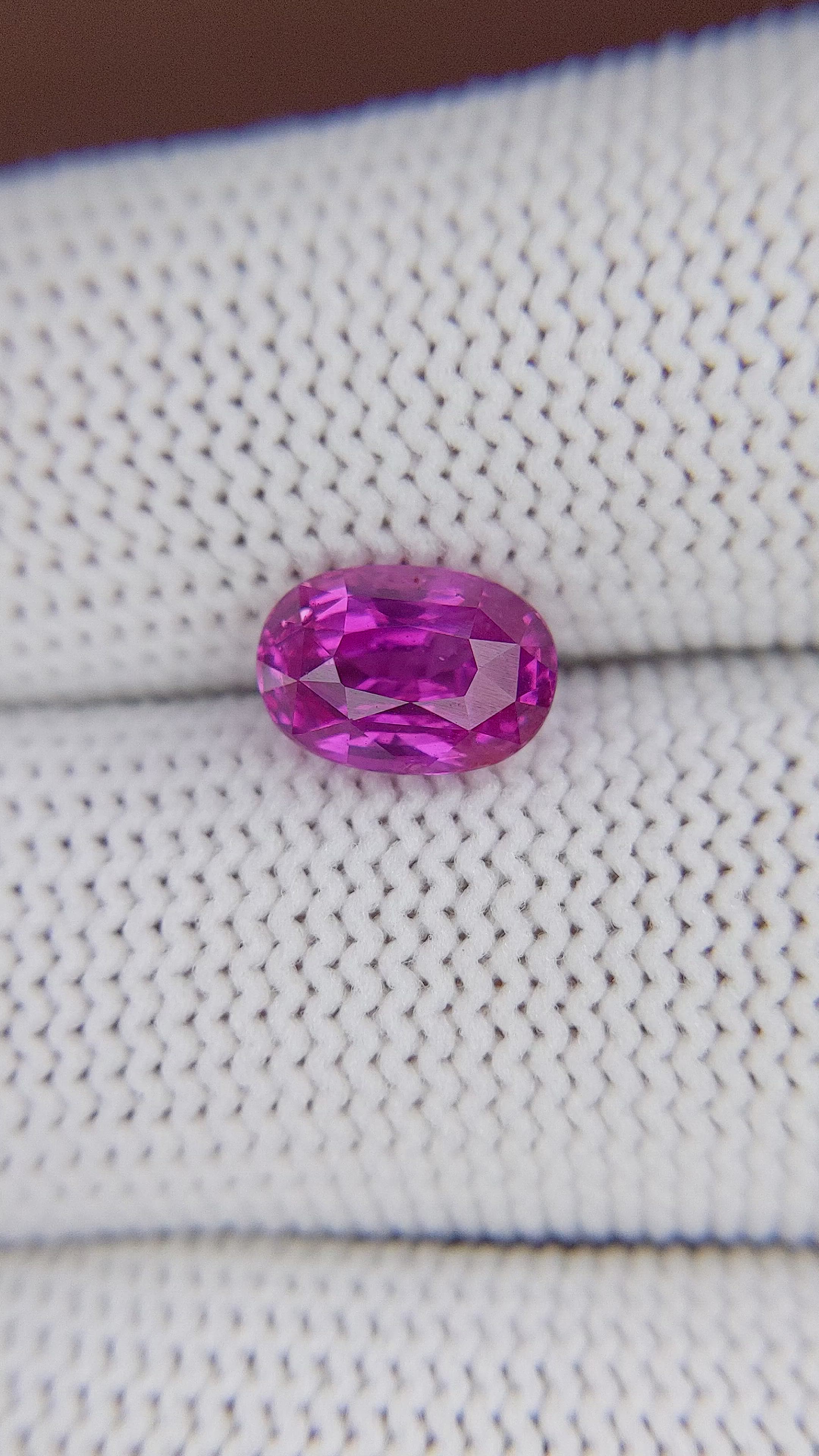 2.54 Ct. Purplish Pink Sapphire from Ceylon (Sri Lanka) Size Video