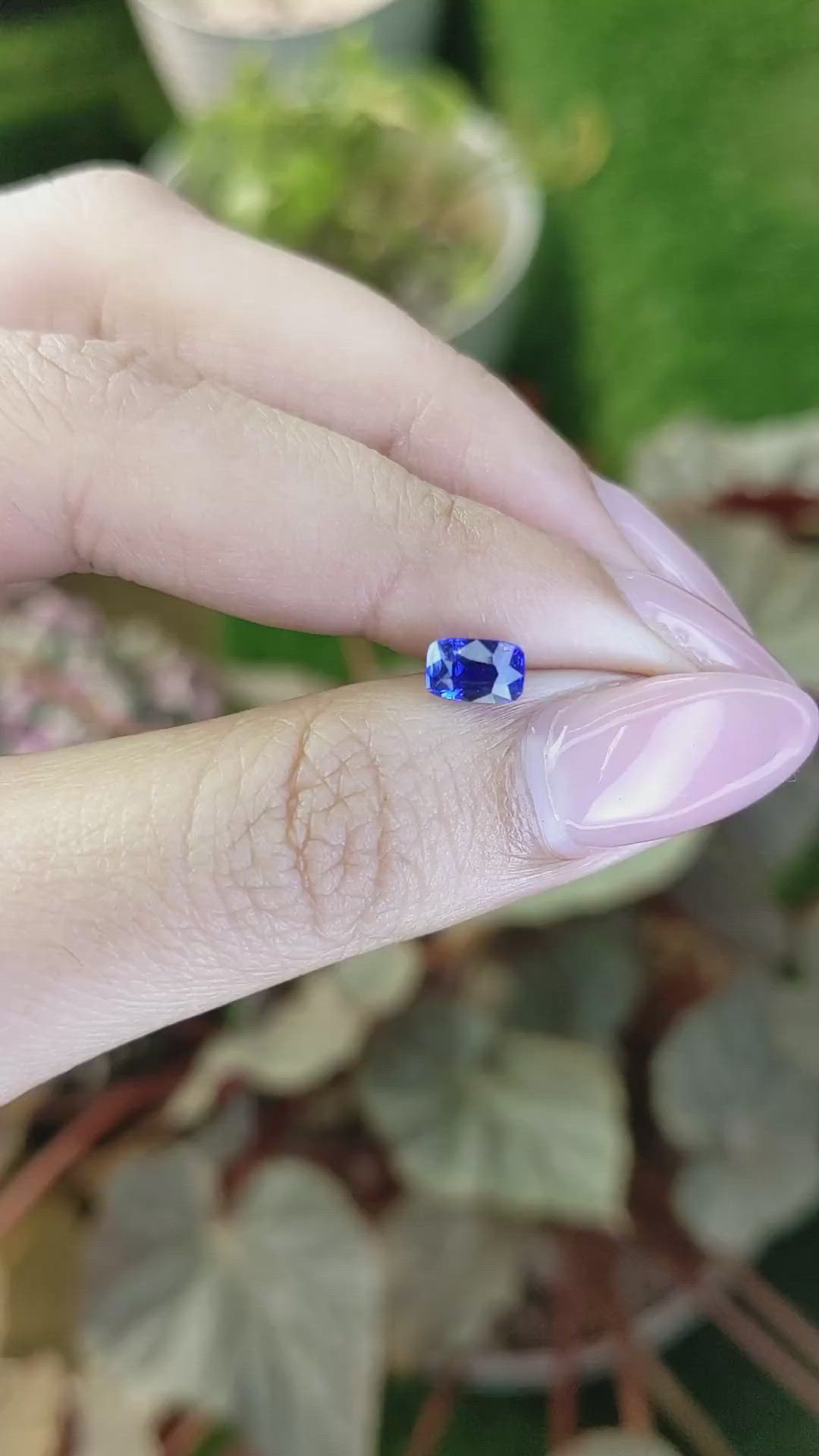 1.03 Ct. Blue Sapphire from Ceylon (Sri Lanka) Size Video