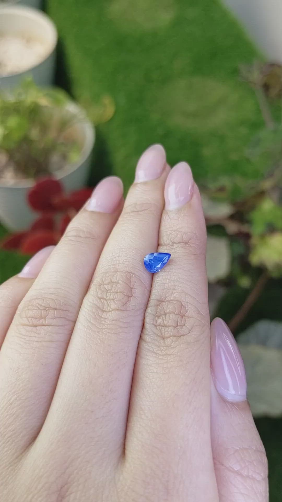1.13 Ct. Blue Opalescence Sapphire from Ceylon (Sri Lanka) Size Video