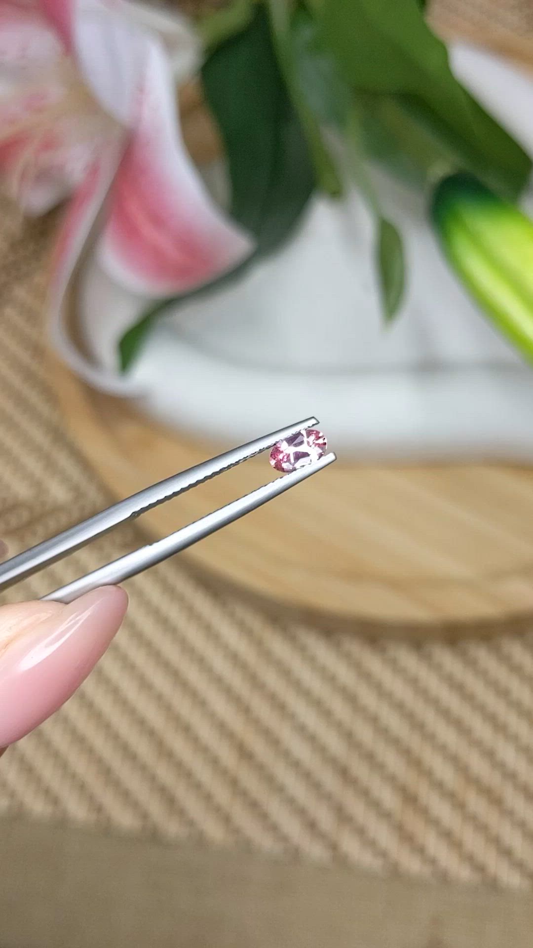 0.33 Ct. Padparadscha Sapphire from Ceylon (Sri Lanka) Size Video