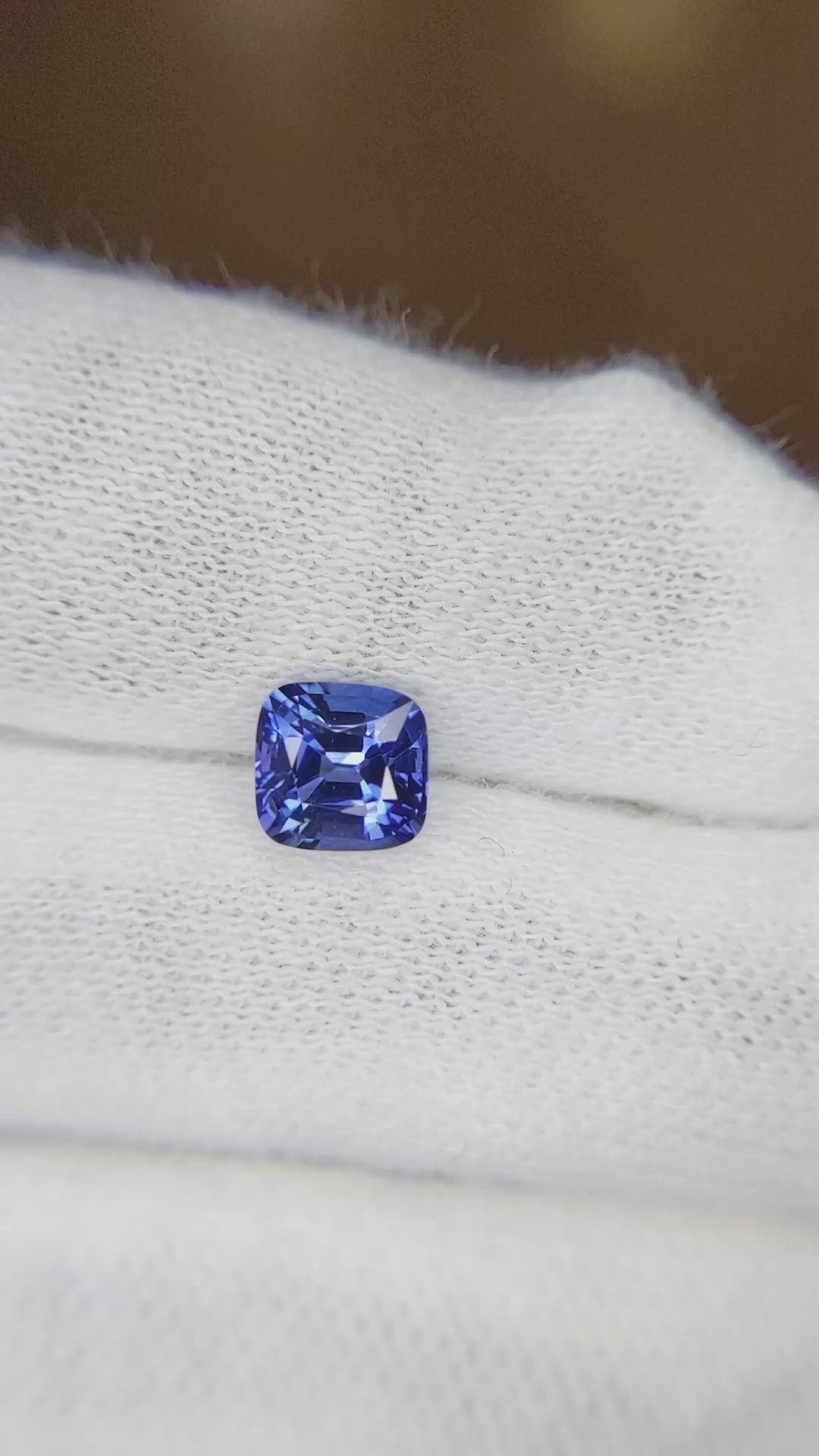 1.47 Ct. Blue Sapphire from Ceylon (Sri Lanka) Size Video