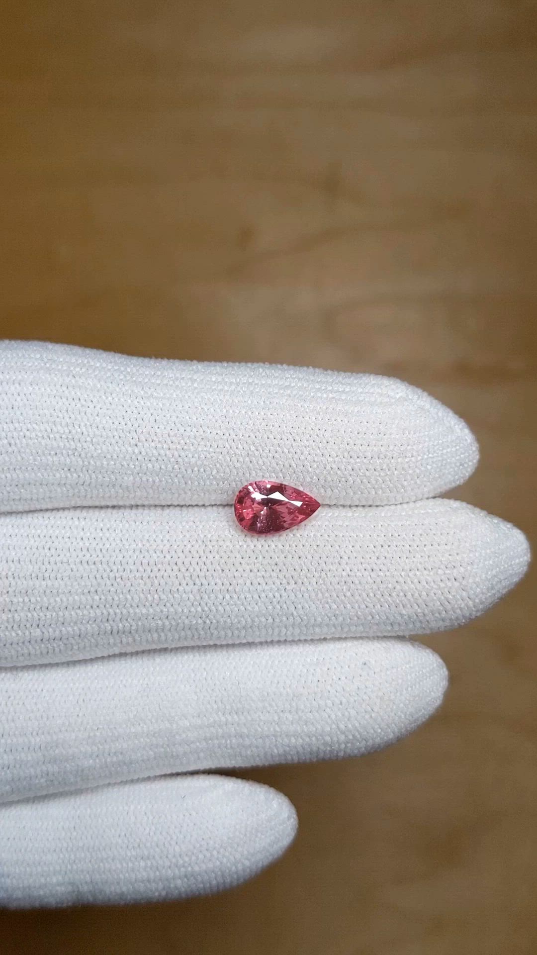 1.54 Ct. Padparadscha Sapphire from Ceylon (Sri Lanka) Size Video