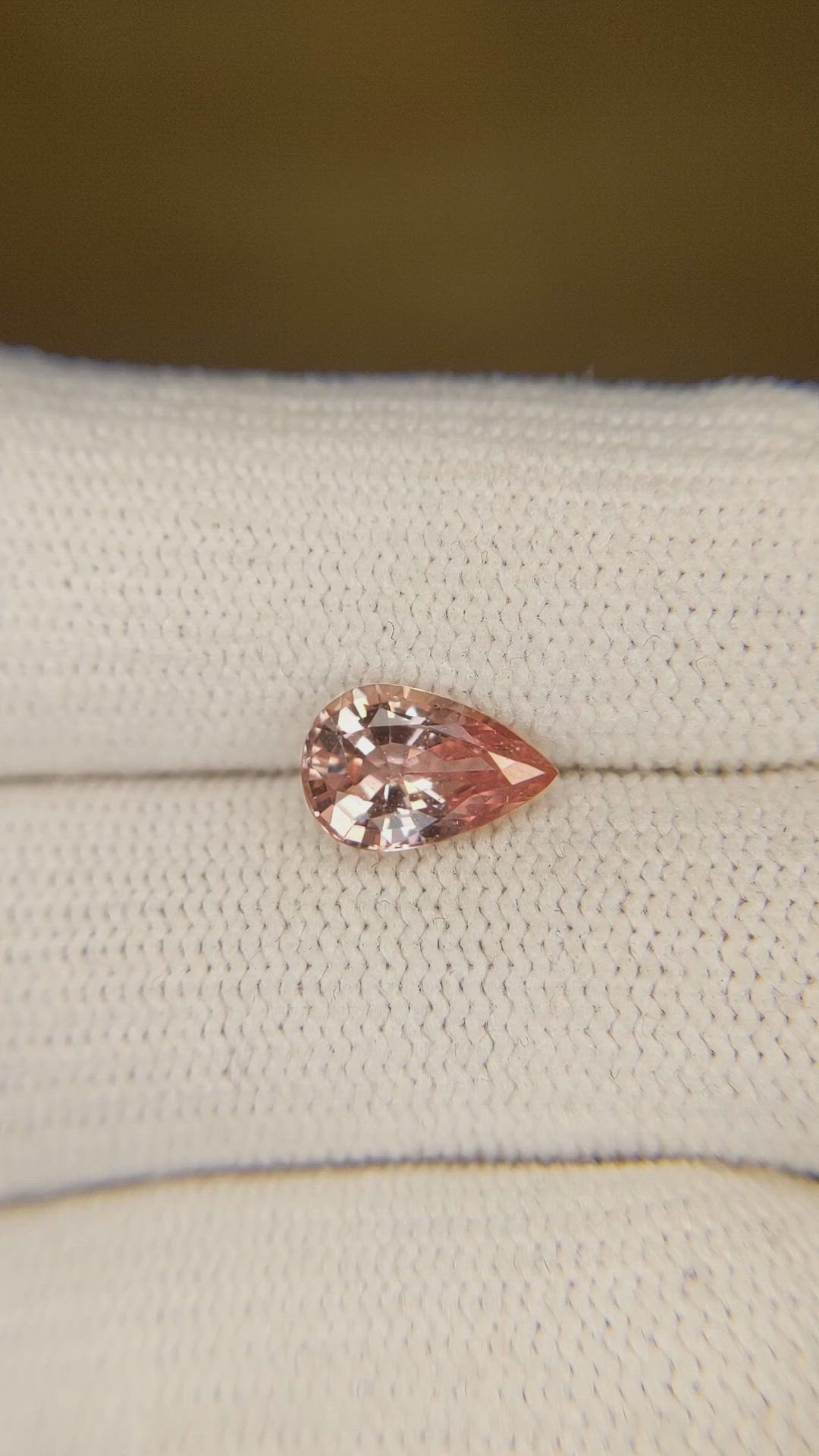 1.67 Ct. Padparadscha Sapphire from Ceylon (Sri Lanka) Size Video