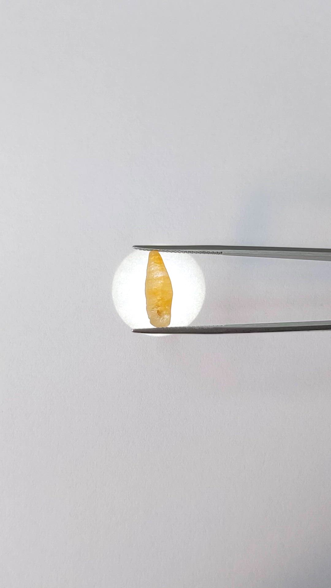 4.25 Ct. Yellow Sapphire from Ceylon (Sri Lanka) Size Video