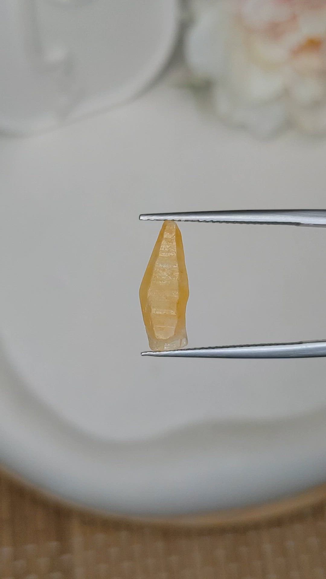 4.25 Ct. Yellow Sapphire from Ceylon (Sri Lanka) Size Video