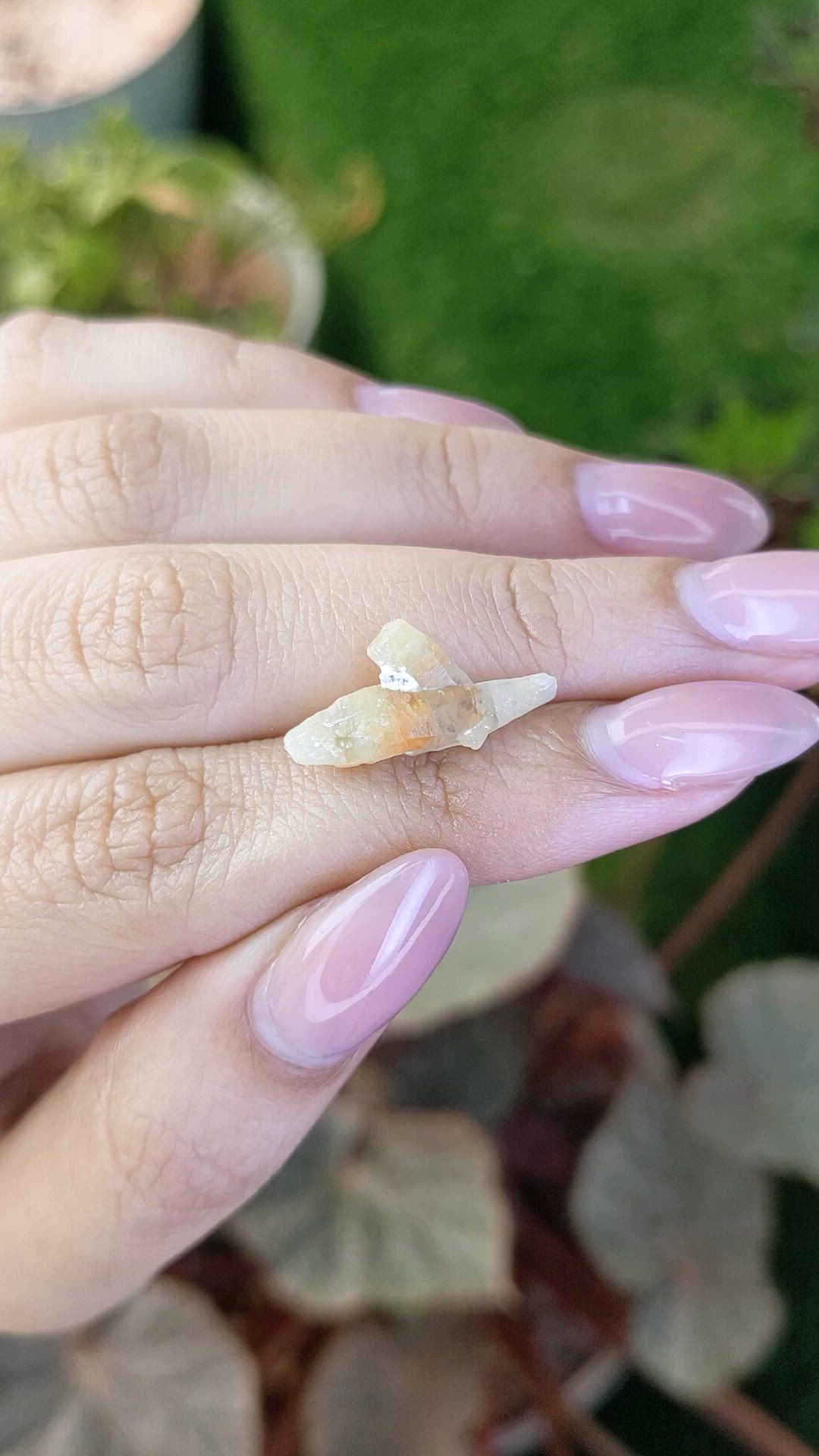5.85 Ct. Yellow Sapphire from Ceylon (Sri Lanka) Size Video