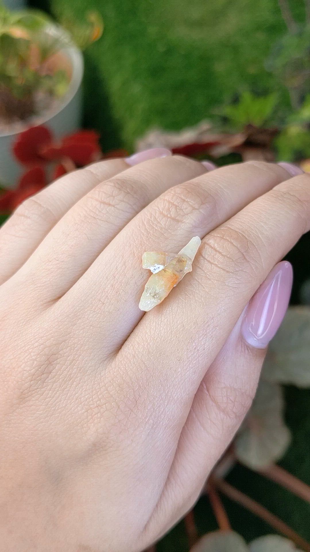 5.85 Ct. Yellow Sapphire from Ceylon (Sri Lanka) Size Video