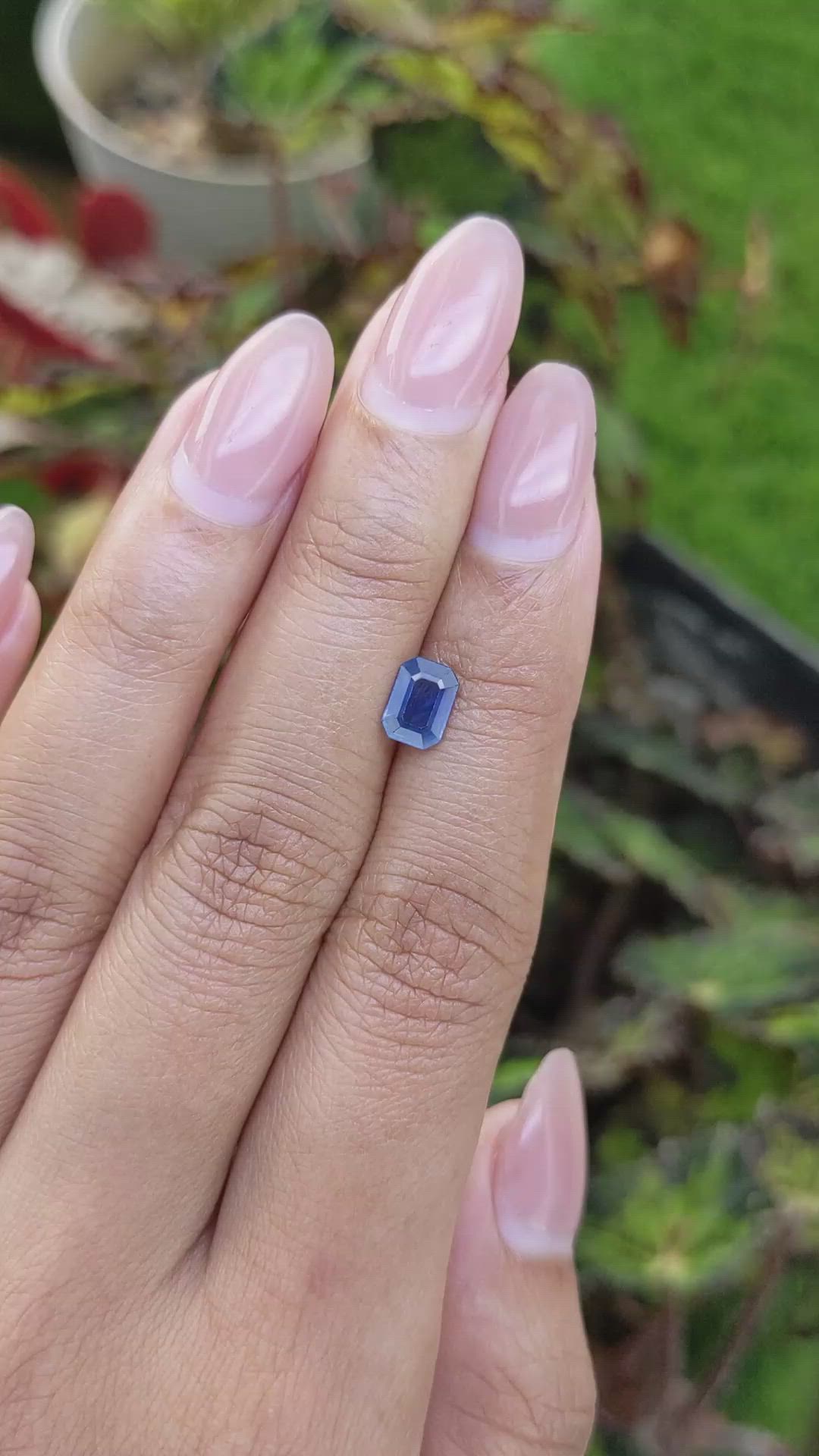 0.97 Ct. Blue Sapphire from Ceylon (Sri Lanka) Size Video