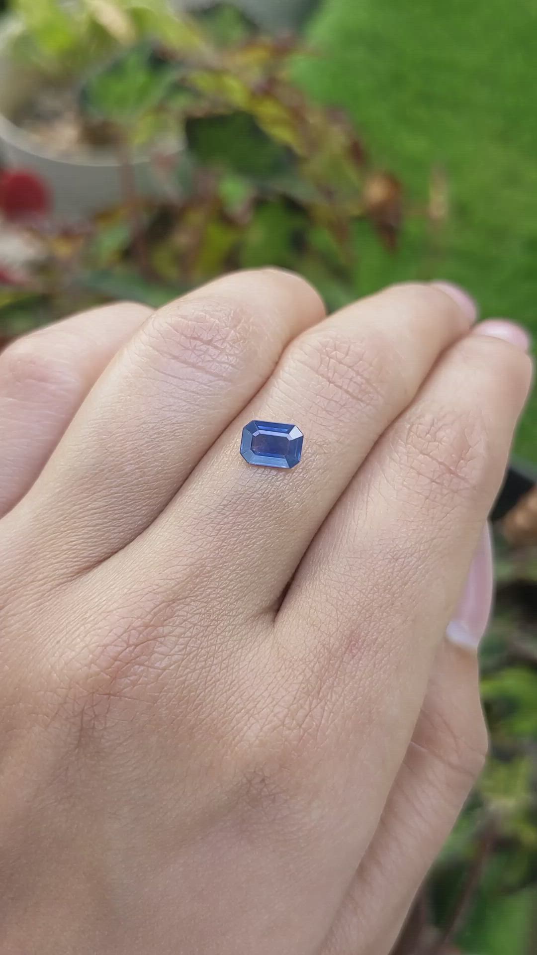 0.97 Ct. Blue Sapphire from Ceylon (Sri Lanka) Size Video