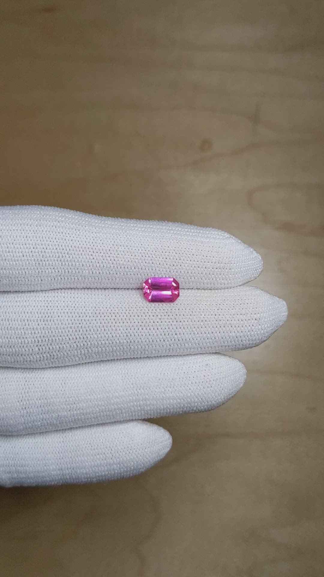 1.27 Ct. Pink Sapphire from Ceylon (Sri Lanka) Size Video