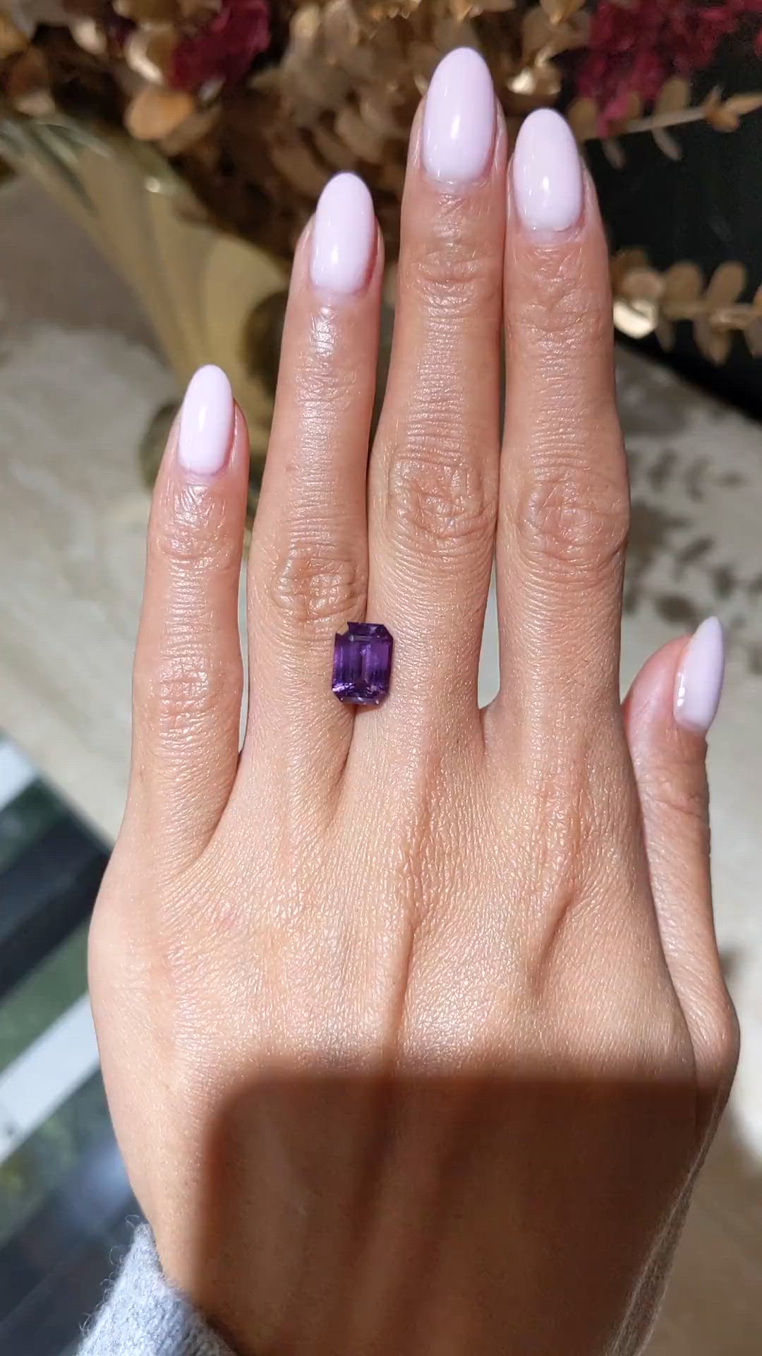 4.63 Ct. Purple Sapphire from Ceylon (Sri Lanka) Size Video