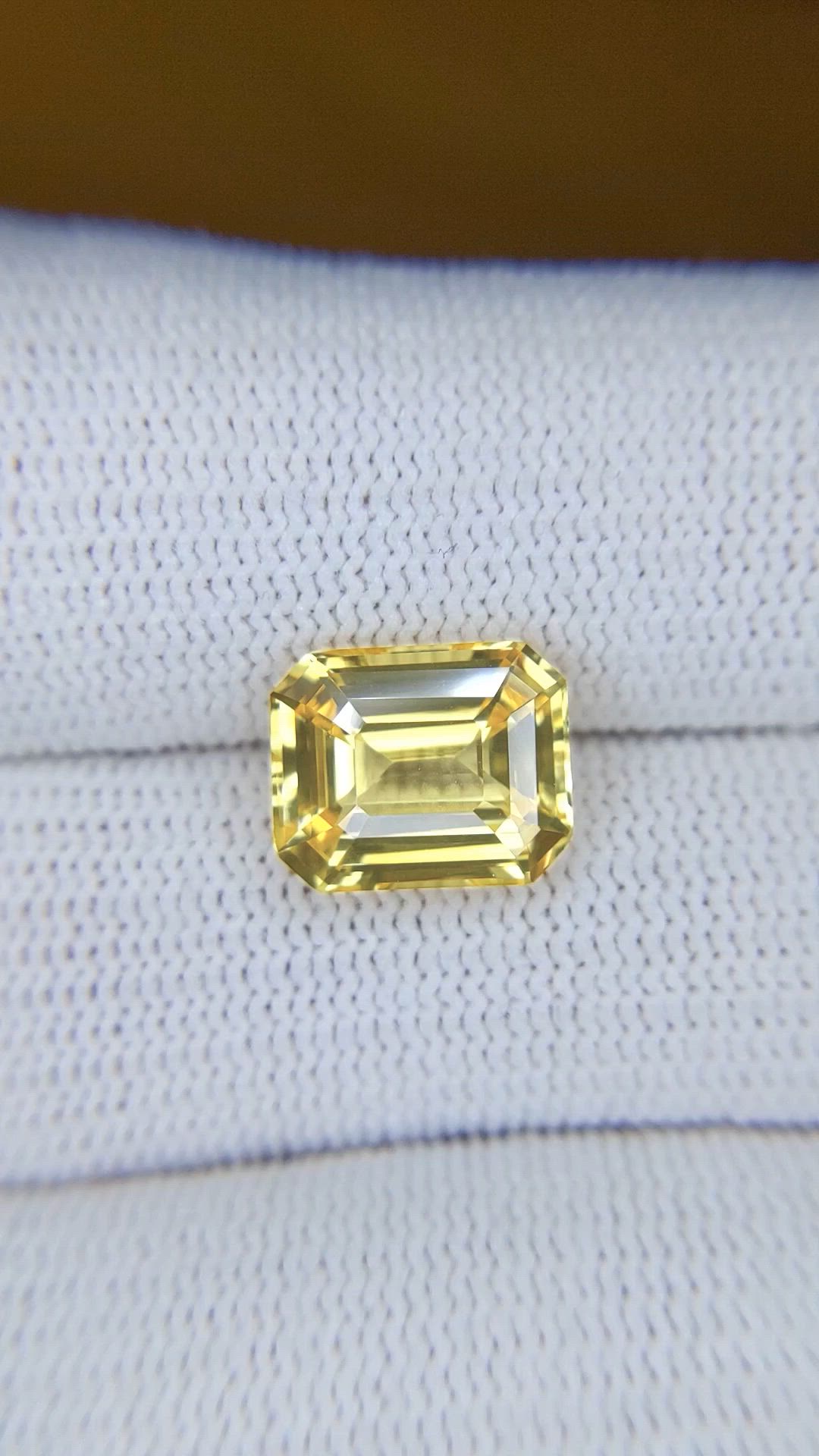 5.18 Ct. Yellow Sapphire from Ceylon (Sri Lanka) Size Video