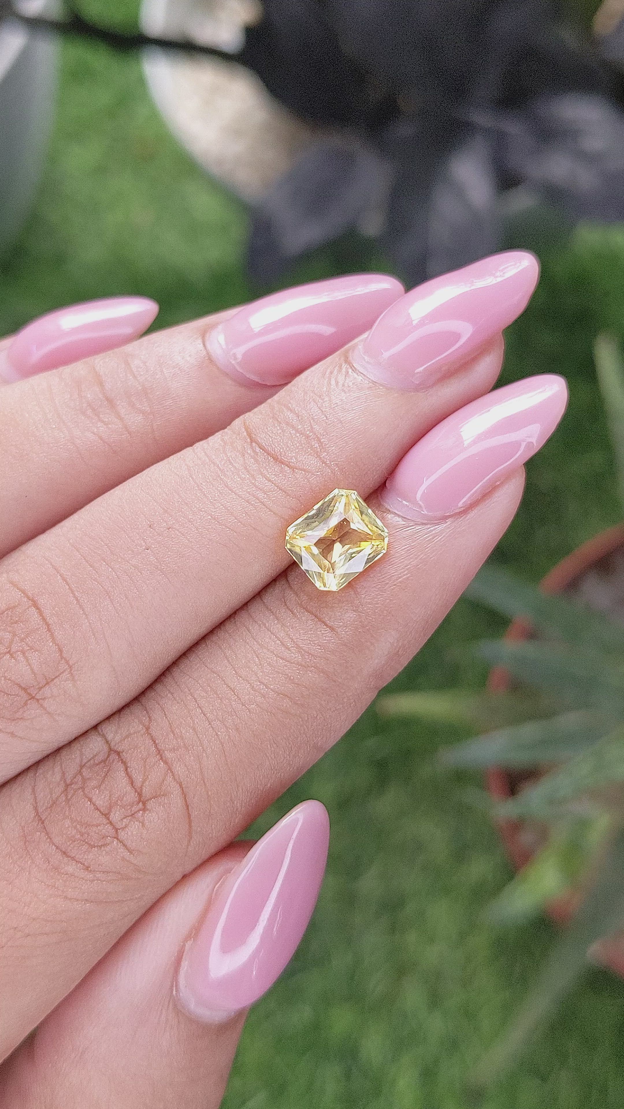 1.92 Ct. Yellow Sapphire from Ceylon (Sri Lanka) Size Video