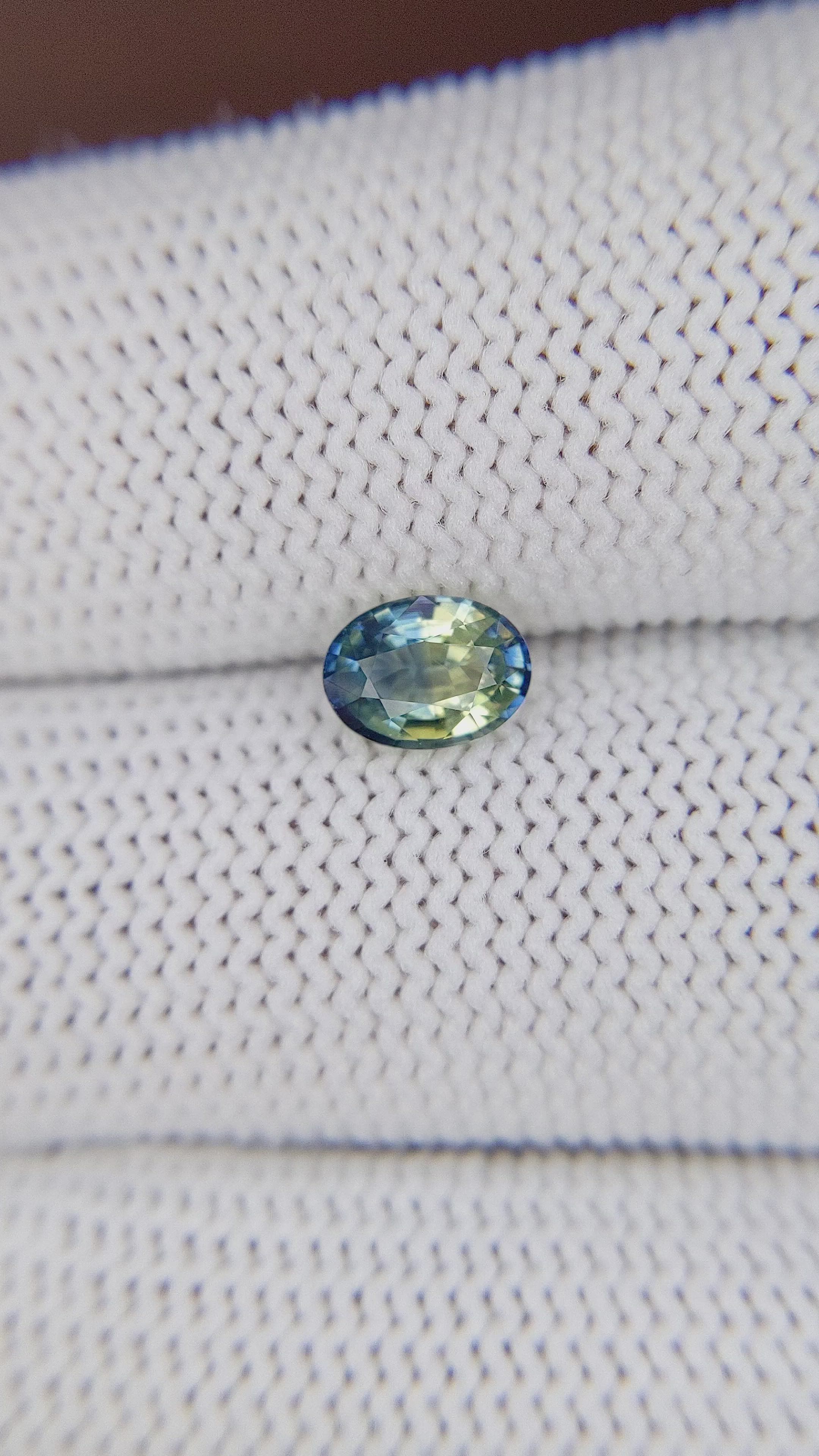 0.92 Ct. Bi Color / Parti Sapphire from Madagascar Size Video