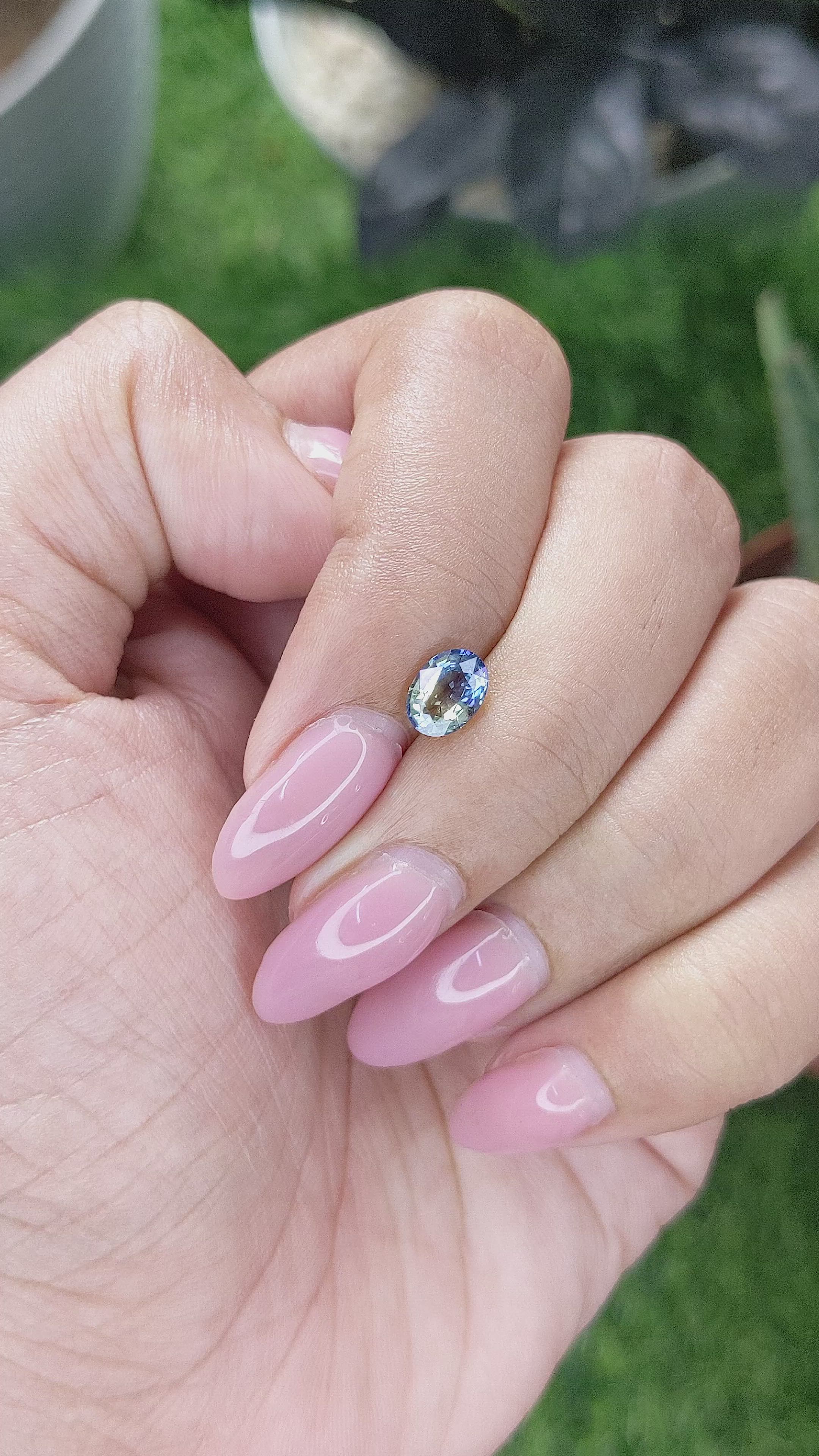 0.92 Ct. Bi Color / Parti Sapphire from Madagascar Size Video